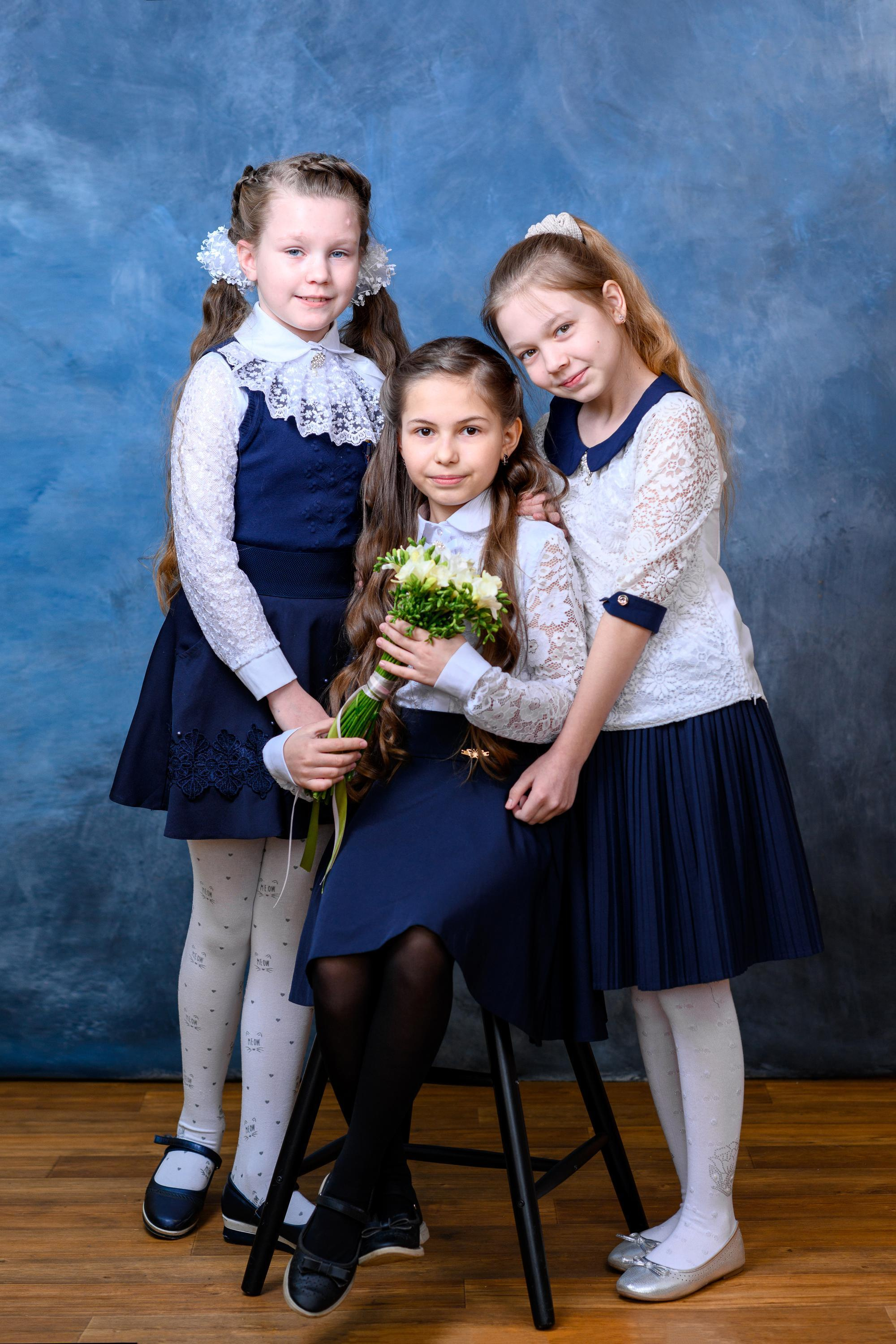 Портреты, школьники