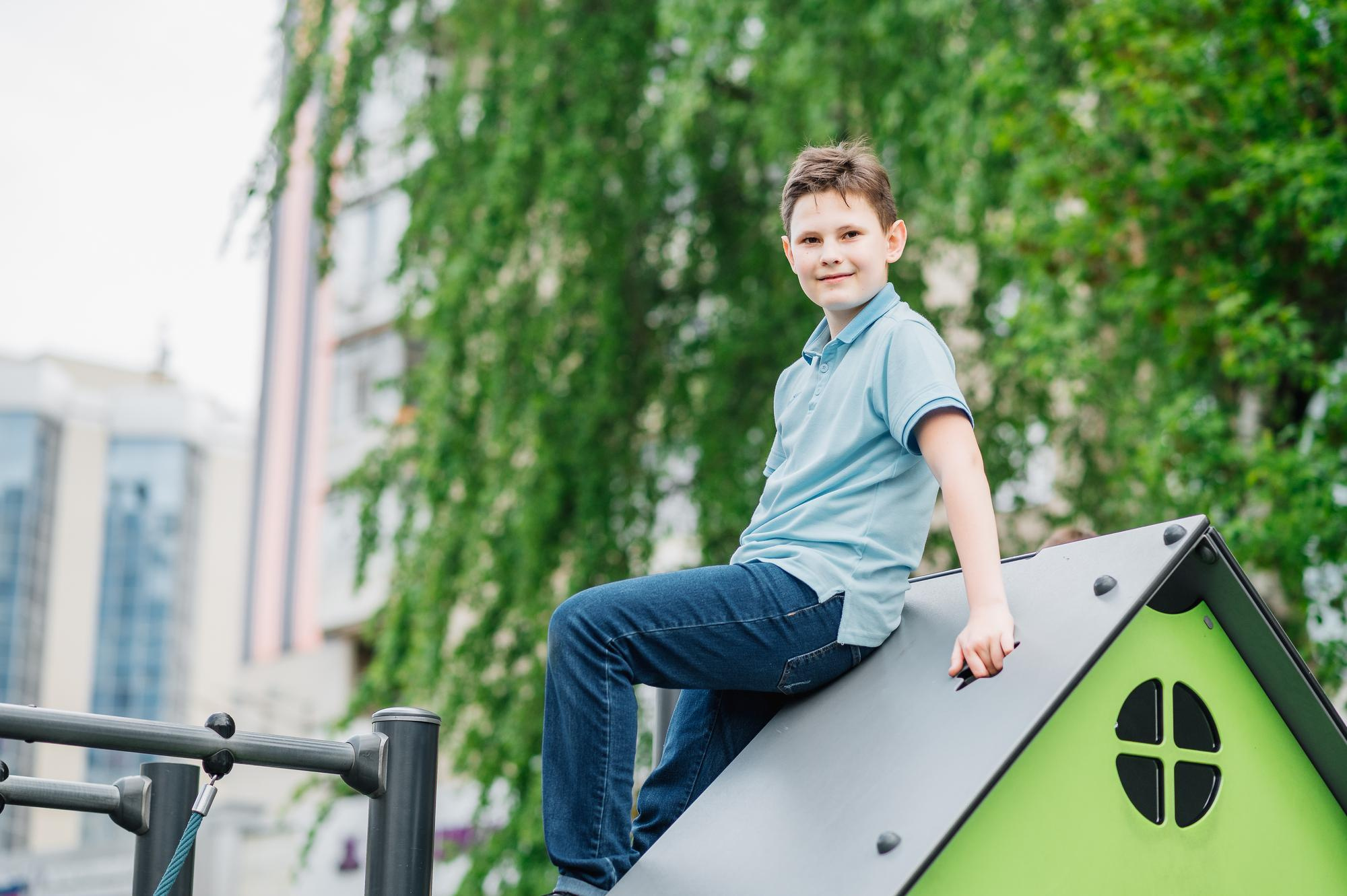 Школьники, фото на улице