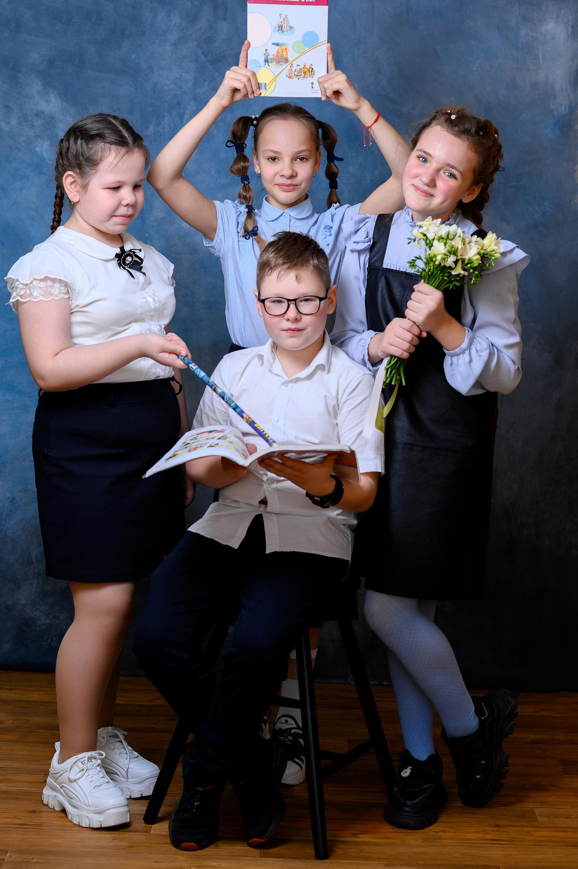 Портреты, школьники