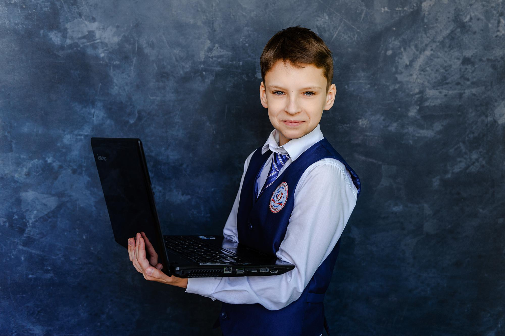 Портреты, школьники