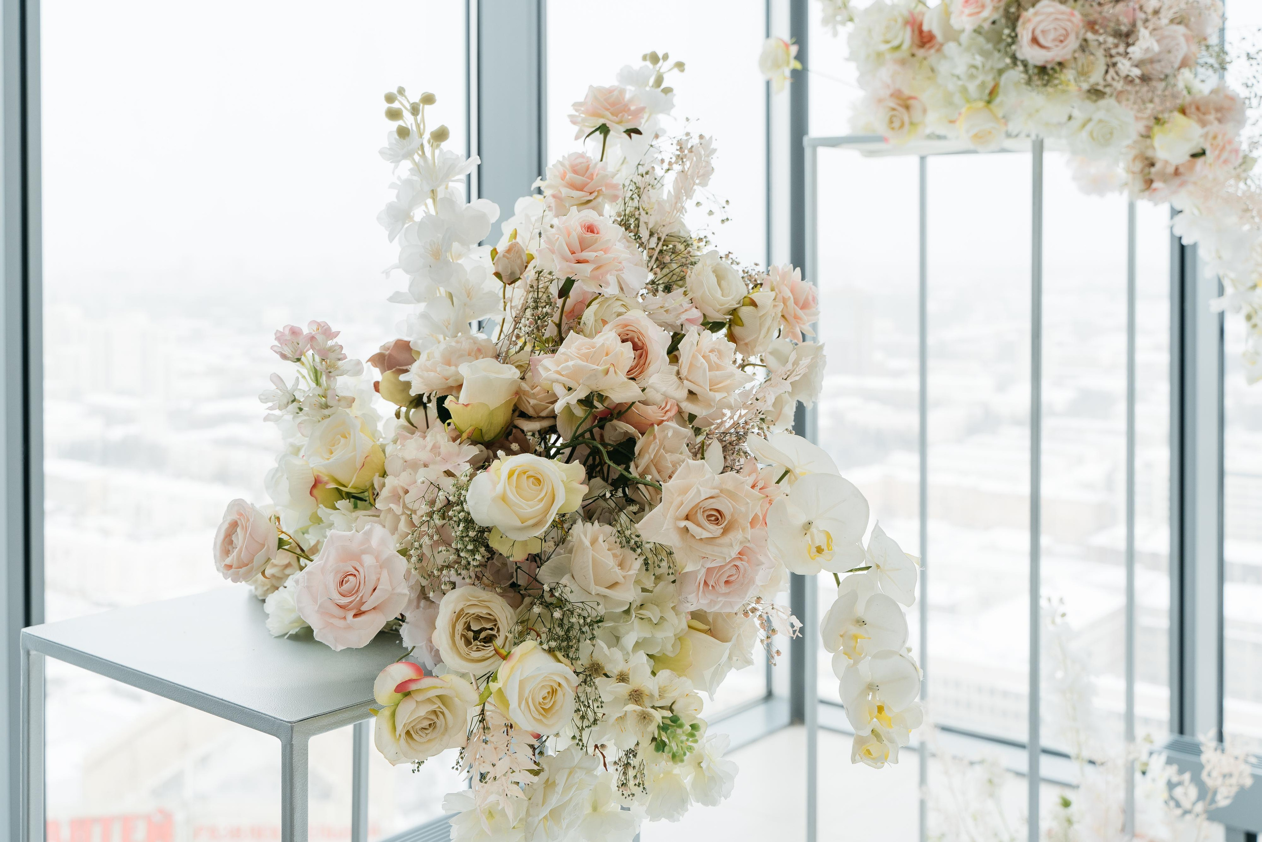 Свадебная фотосессия в Екатеринбурге, свадебная фотосессия в фотостудии Лаборатория, сниму красиво ваше событие. Фотограф Татьяна Мамонтова