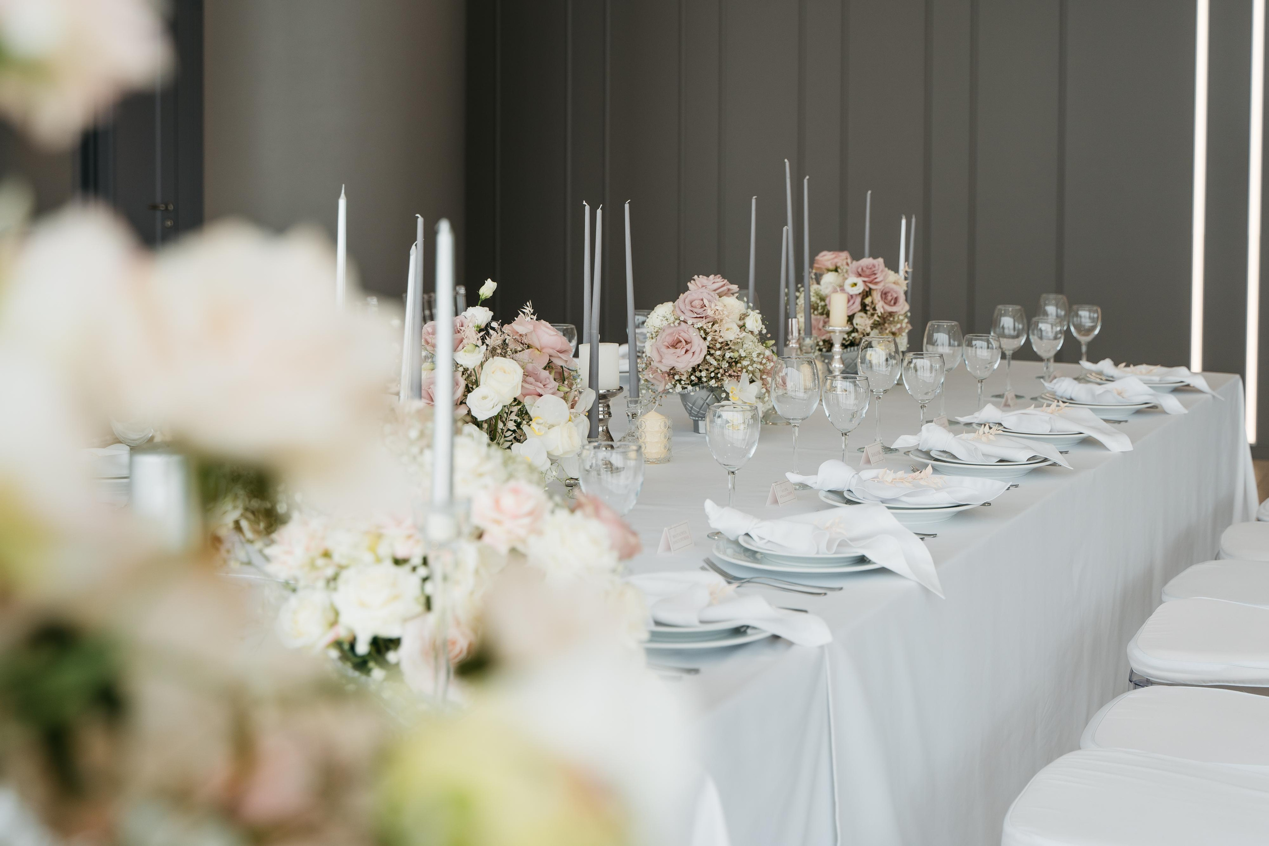 Свадебная фотосессия в Екатеринбурге, свадебная фотосессия в фотостудии Лаборатория, сниму красиво ваше событие. Фотограф Татьяна Мамонтова