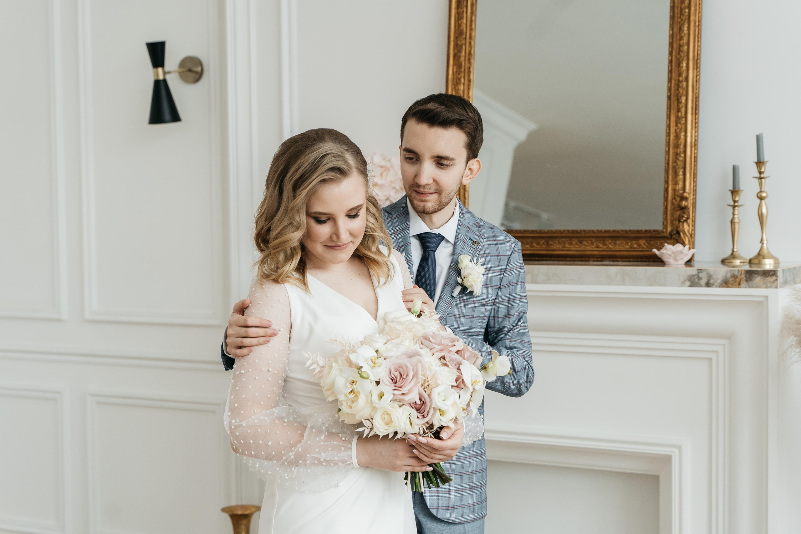 Свадебная фотосессия в Екатеринбурге, свадебная фотосессия в фотостудии Лаборатория, сниму красиво ваше событие. Фотограф Татьяна Мамонтова