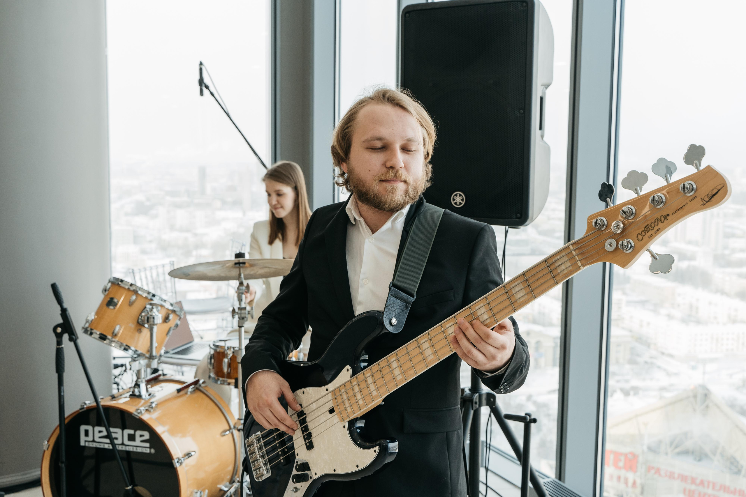 Свадебная фотосессия в Екатеринбурге, свадебная фотосессия в фотостудии Лаборатория, сниму красиво ваше событие. Фотограф Татьяна Мамонтова