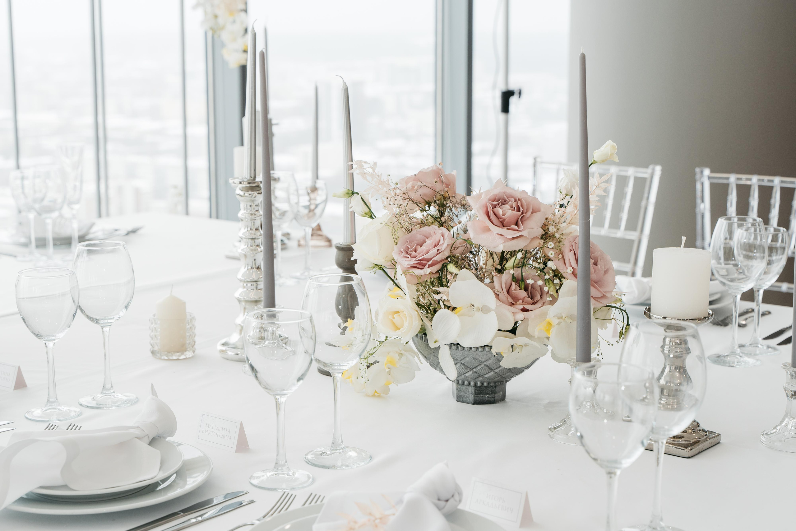 Свадебная фотосессия в Екатеринбурге, свадебная фотосессия в фотостудии Лаборатория, сниму красиво ваше событие. Фотограф Татьяна Мамонтова