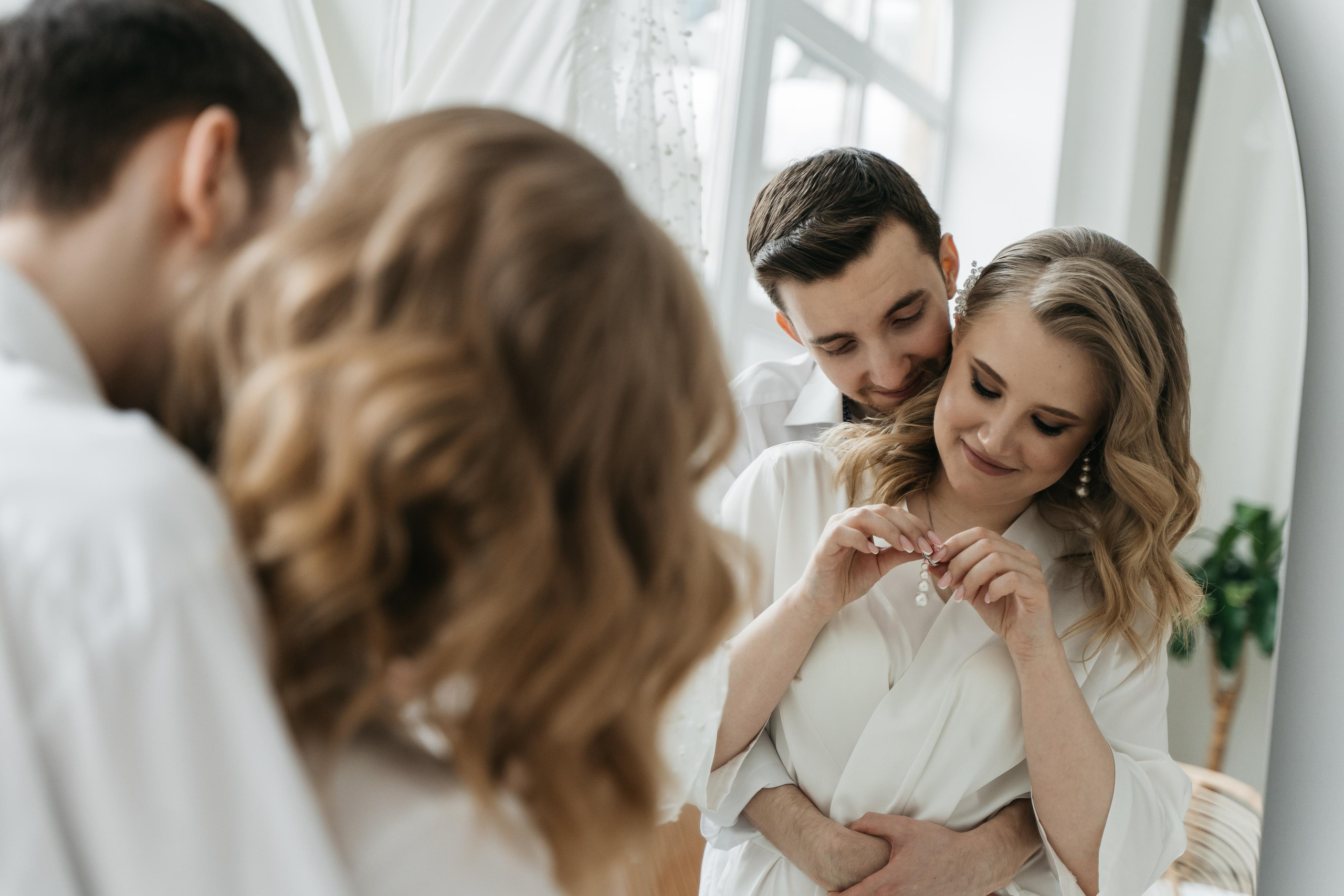 Свадебная фотосессия в Екатеринбурге, свадебная фотосессия в фотостудии Лаборатория, сниму красиво ваше событие. Фотограф Татьяна Мамонтова
