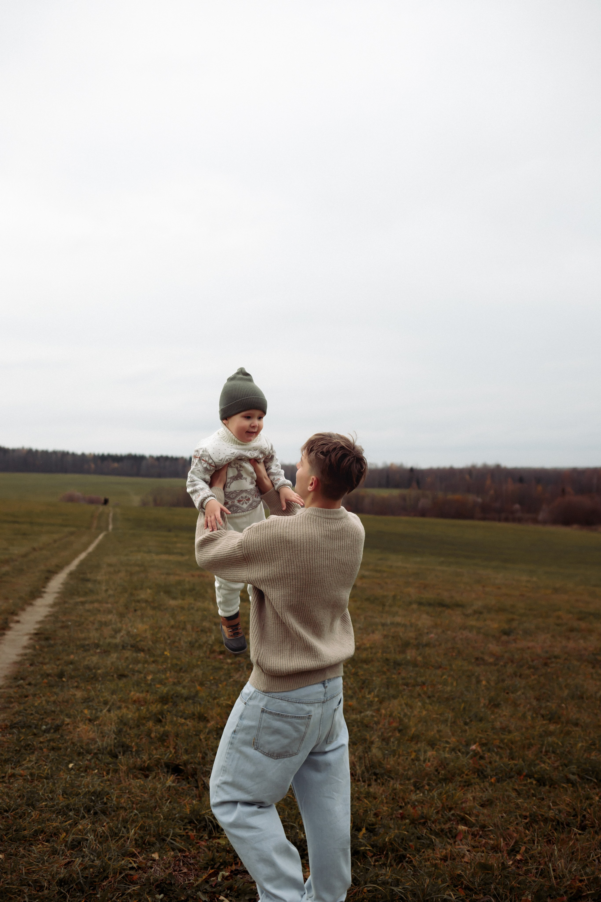 Осень, поле, дети. ФОТОГРАФ | Сыктывкар