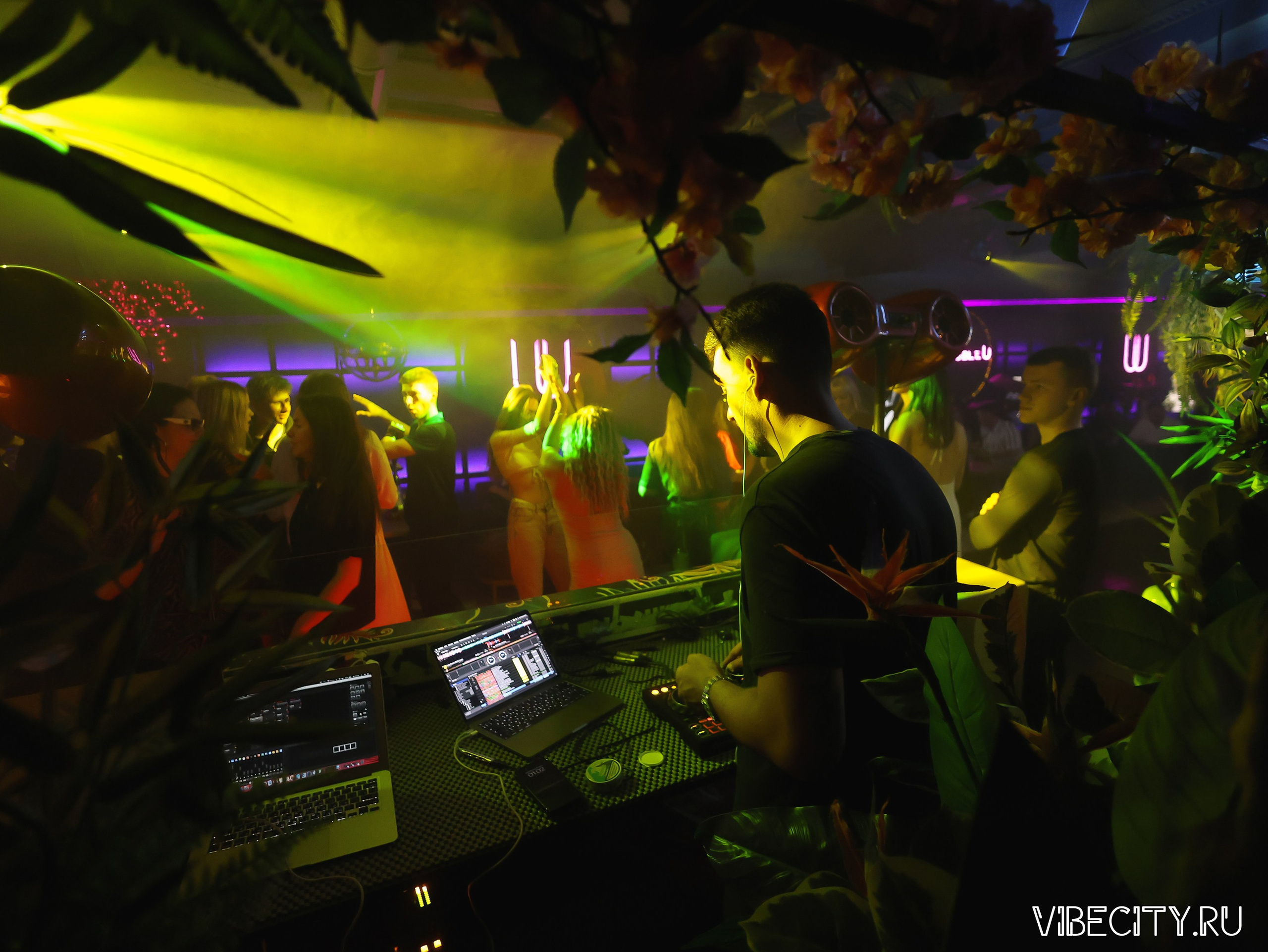 DOUBLE U. VIBECITY.RU Вайб Сити Ру Фоторепортажи Фотоотчеты Калининград