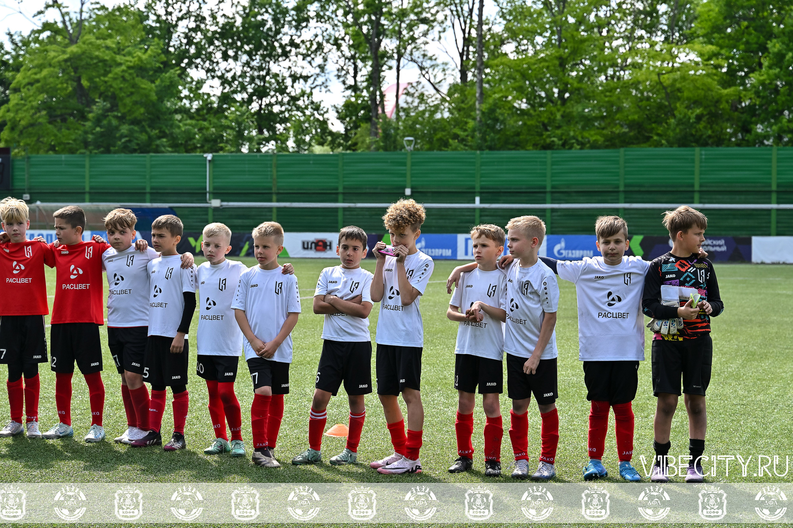 Большие Звезды светят Малым. VIBECITY.RU Вайб Сити Ру Фоторепортажи Фотоотчеты Калининград