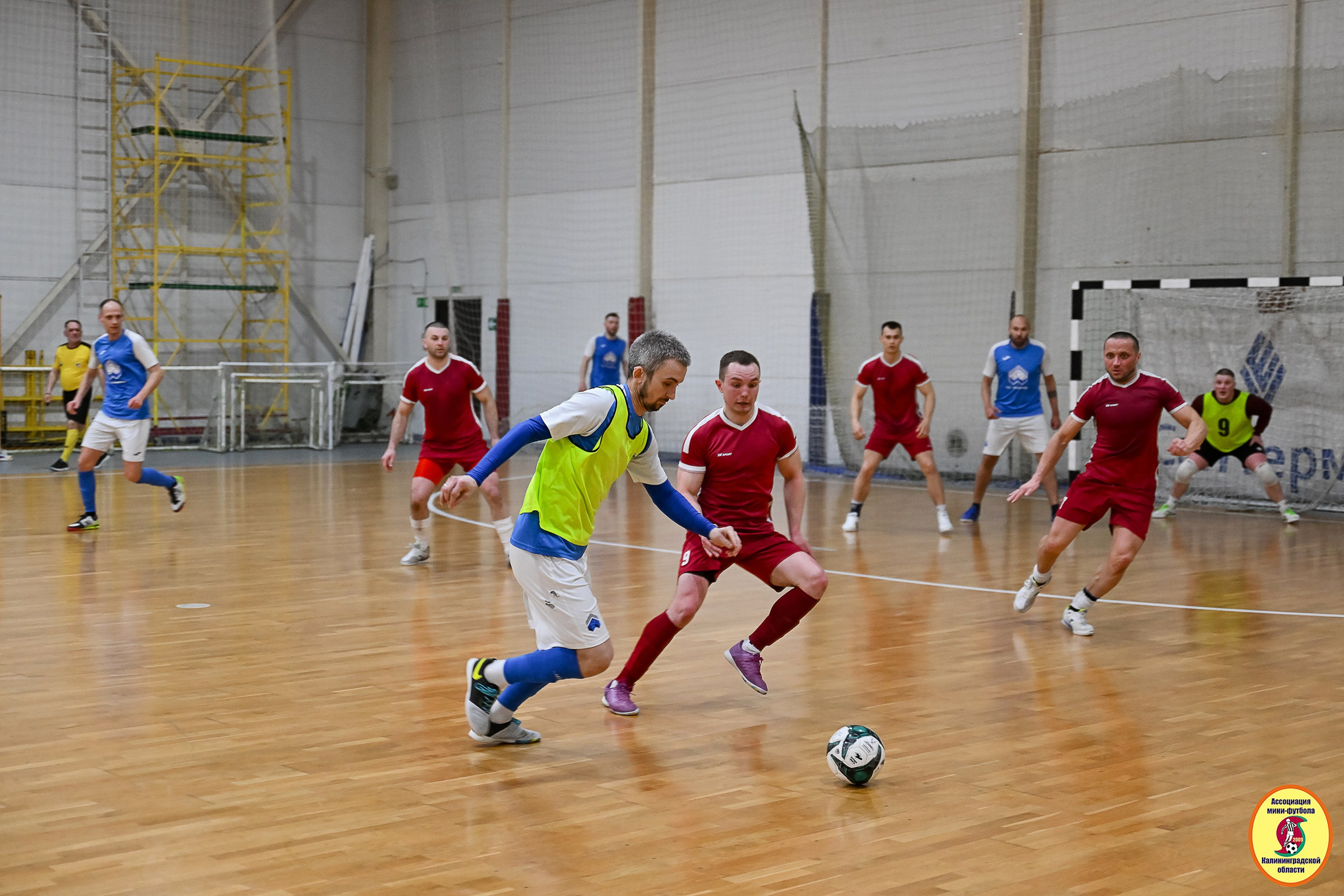 Корпоративная Бизнес Лига по футзалу — Весна 2026. VIBECITY.RU Вайб Сити Ру Фоторепортажи Фотоотчеты Калининград