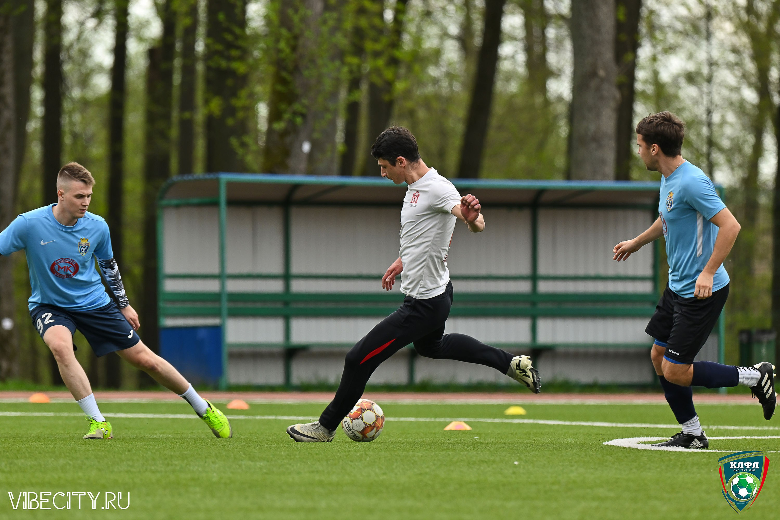 XX ЧЕМПИОНАТ КАЛИНИНГРАДСКОЙ ЛФЛ КАНЦМАРКЕТ39 сезона 2024–2025 гг. VIBECITY.RU Вайб Сити Ру Фоторепортажи Фотоотчеты Калининград