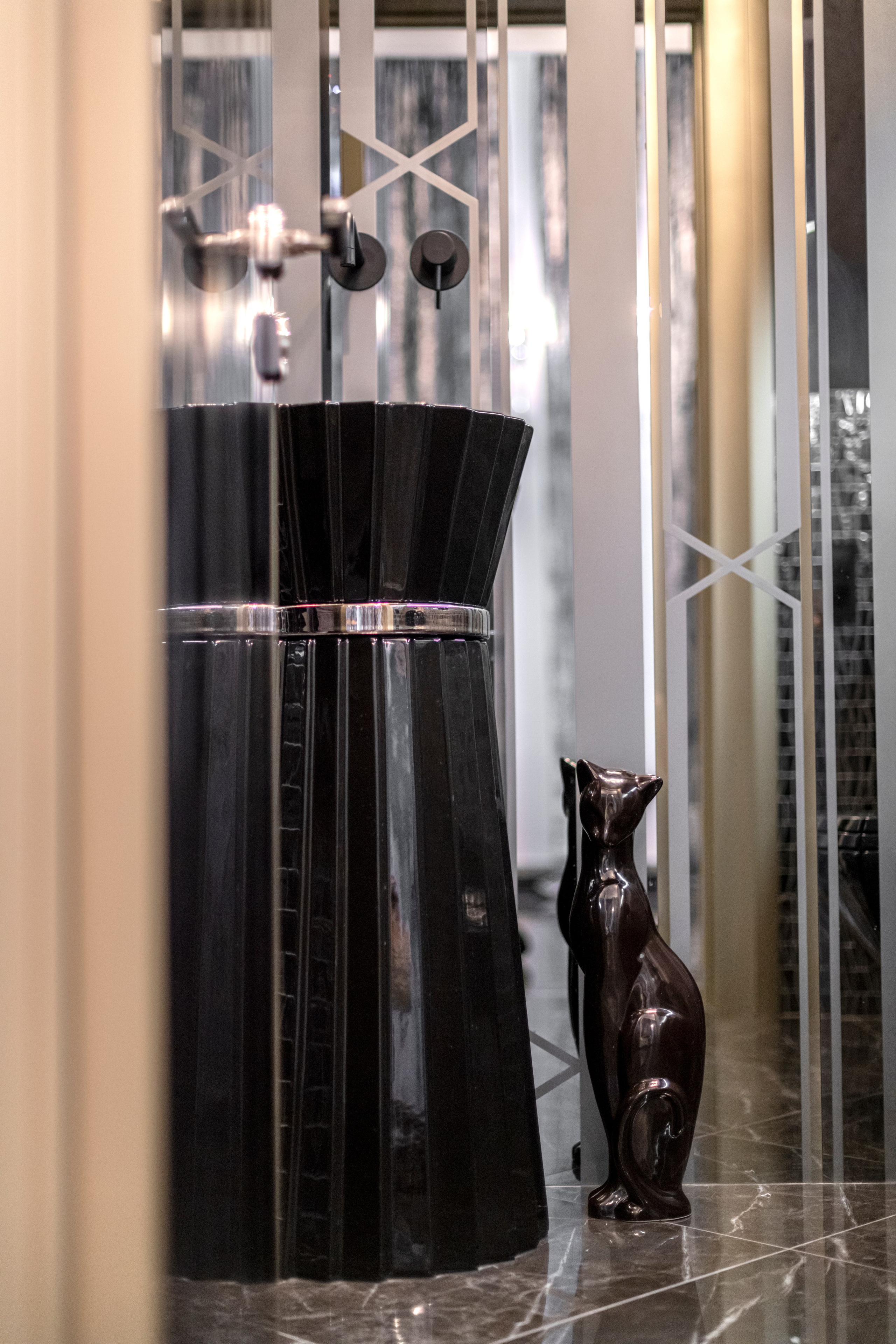 Salon. Интерьерный, портретный и семейный фотограф в Москве Мария Иринархова