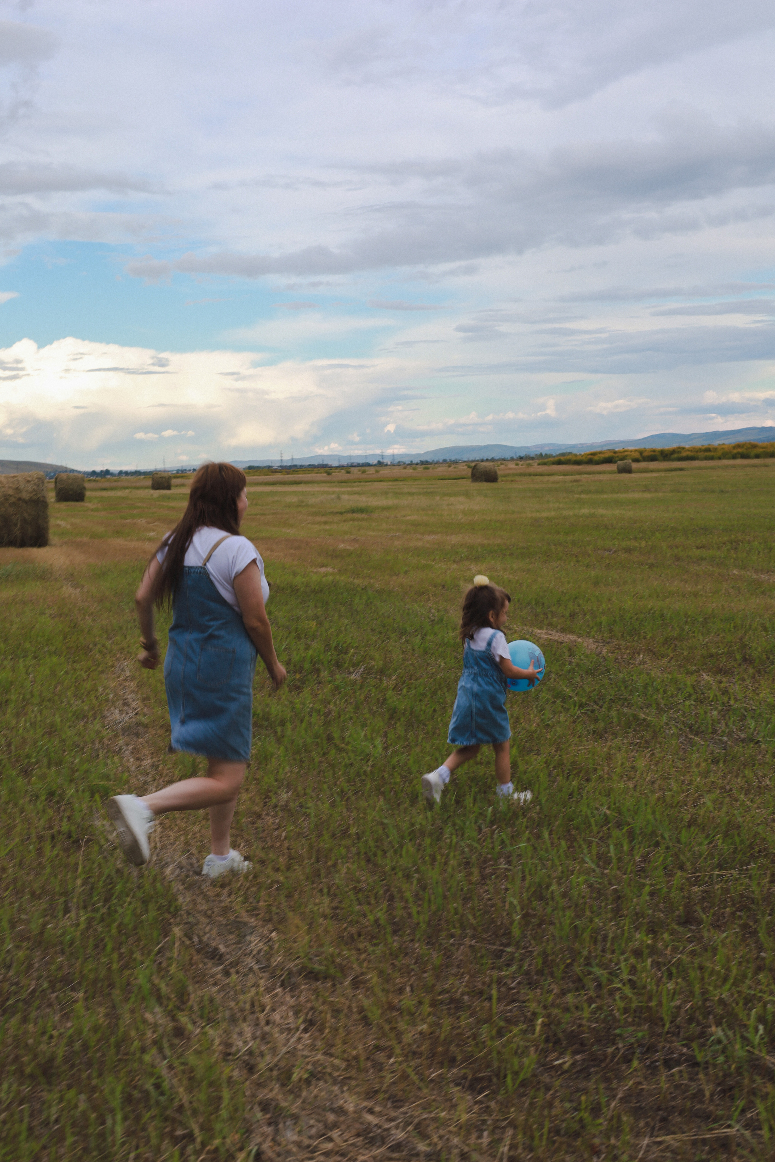 Юля и Ева. Фотограф Нестратенко Станислав г. Шилка, г. Чита
