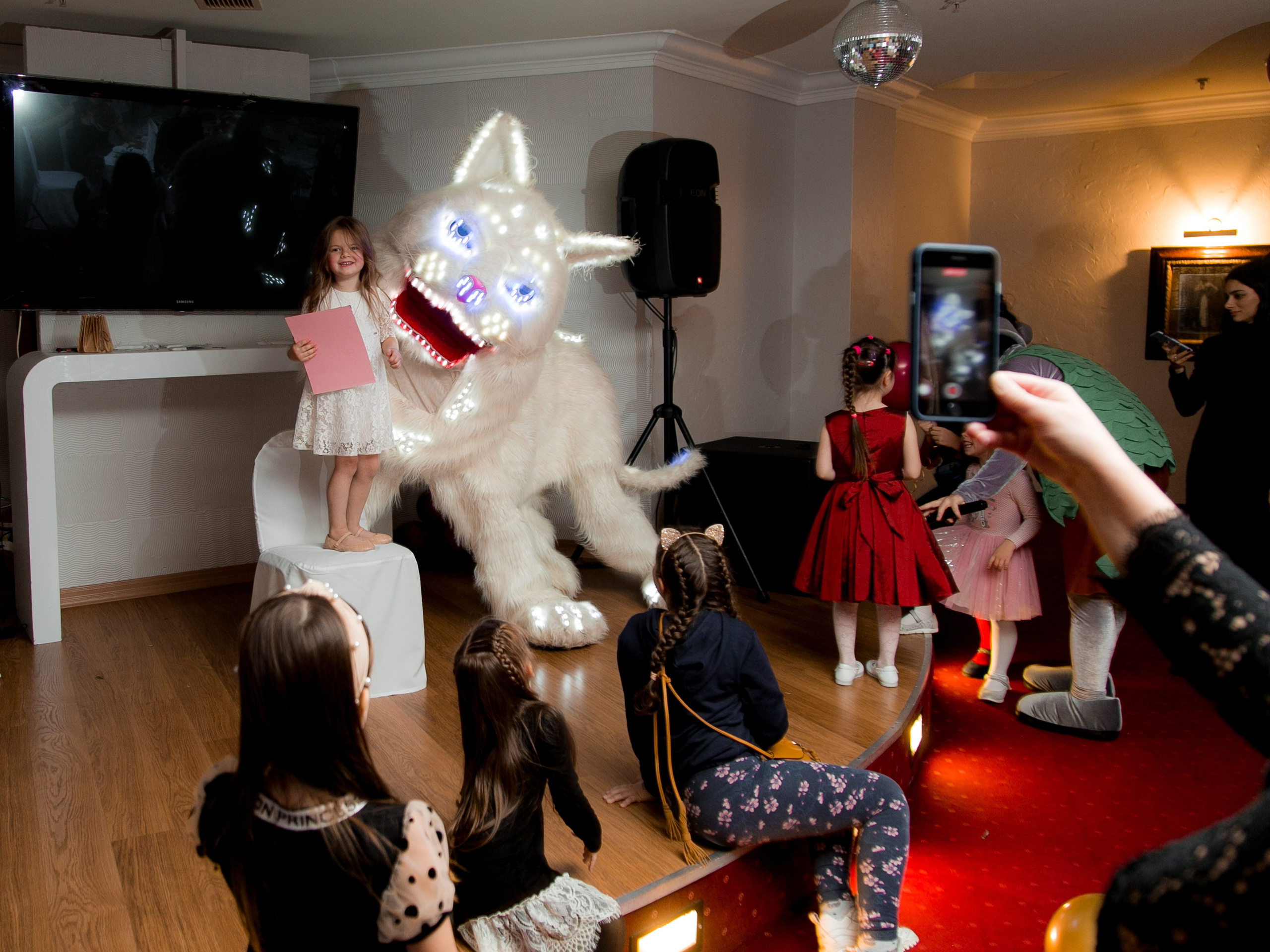 Фотосъемка детского Дня рождения Анечки. Репортажный фотограф Борис Геер