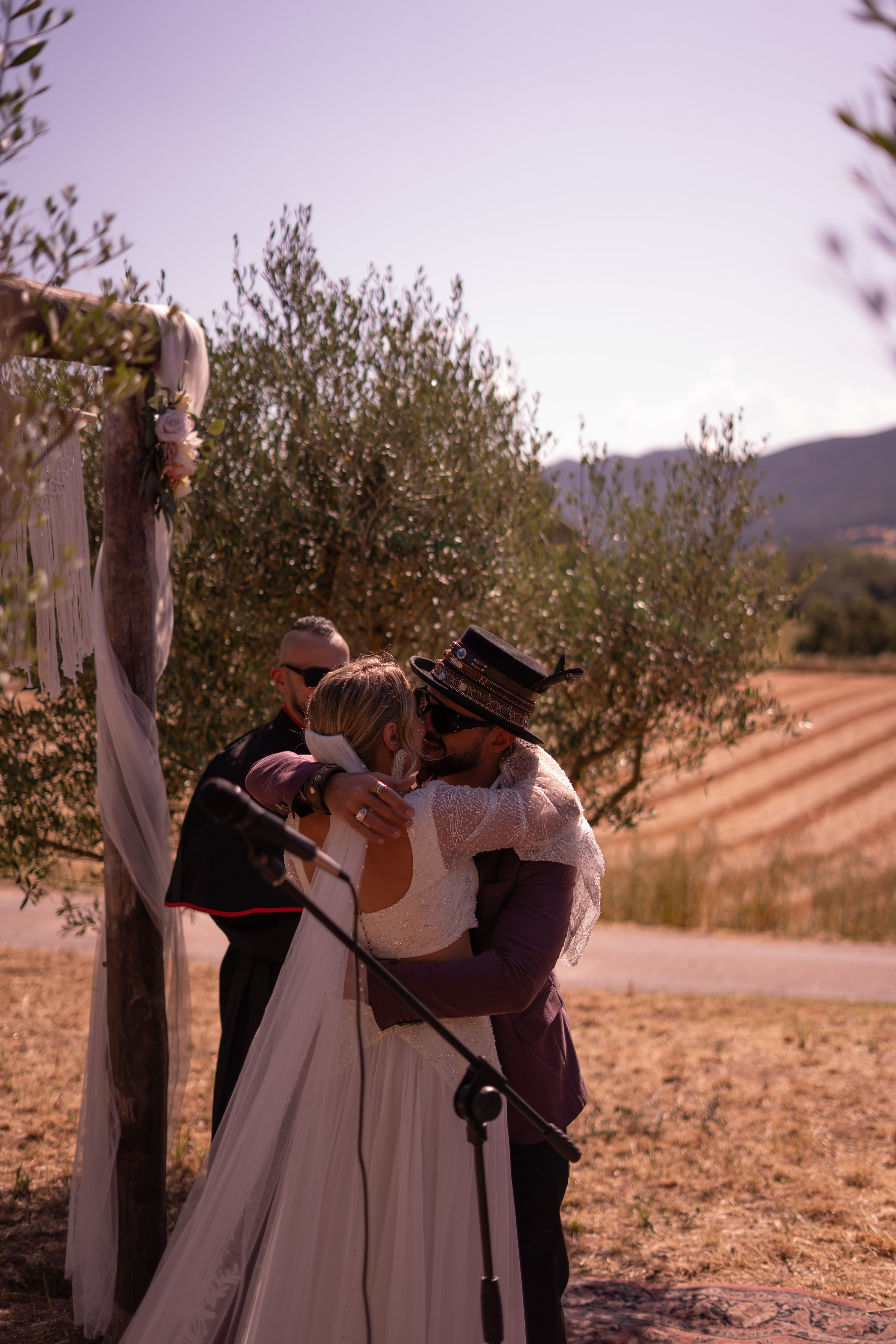 Stasy and Roberto. Wedding Photographer in Barcelona and Medellin