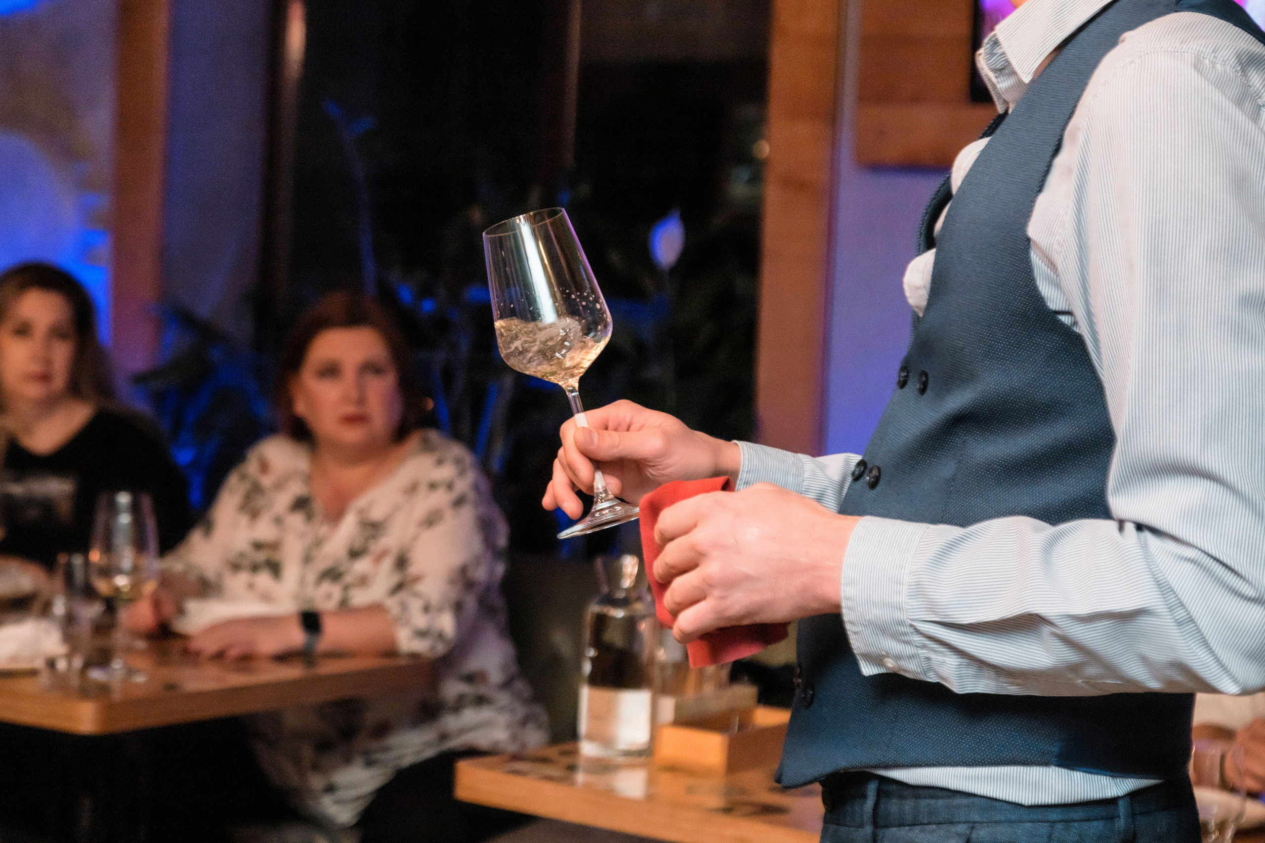 Винный ужин в Краснодаре. Создание сайтов, SMM, производство контента | Студия «Медведь» | Услуги для бизнеса