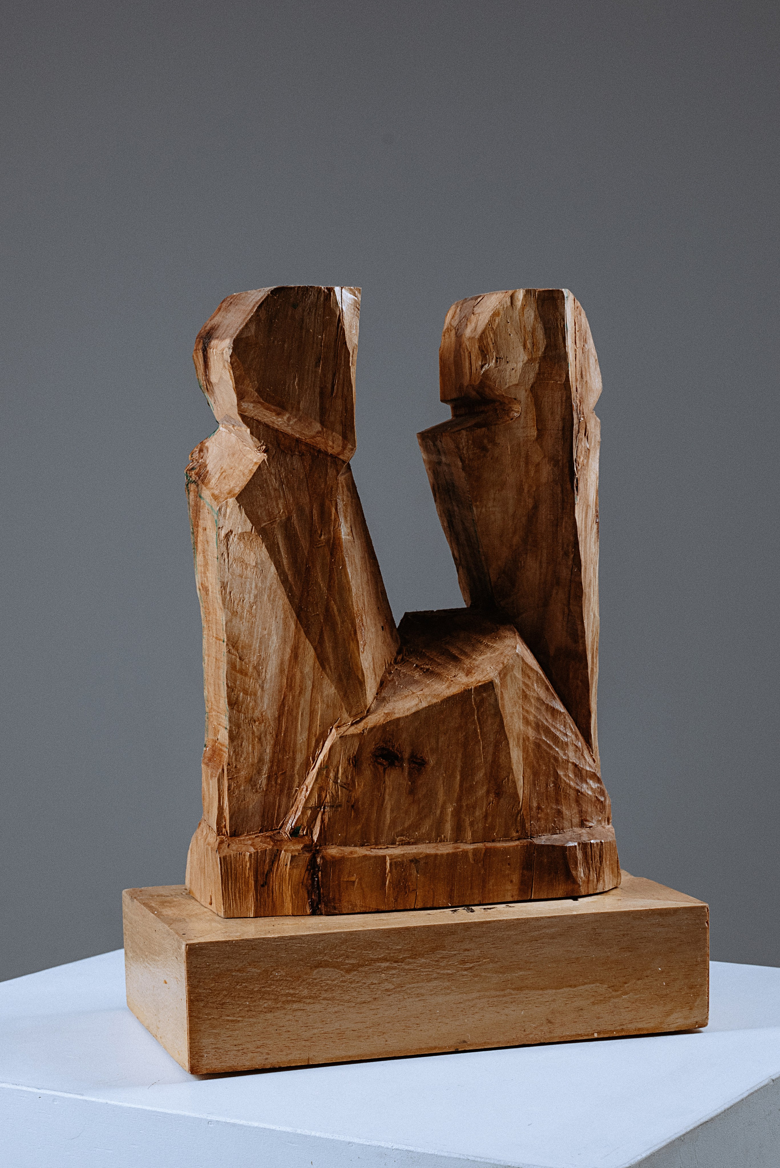 Скульптура "Юность", 2024 год, дерево 30*45*20