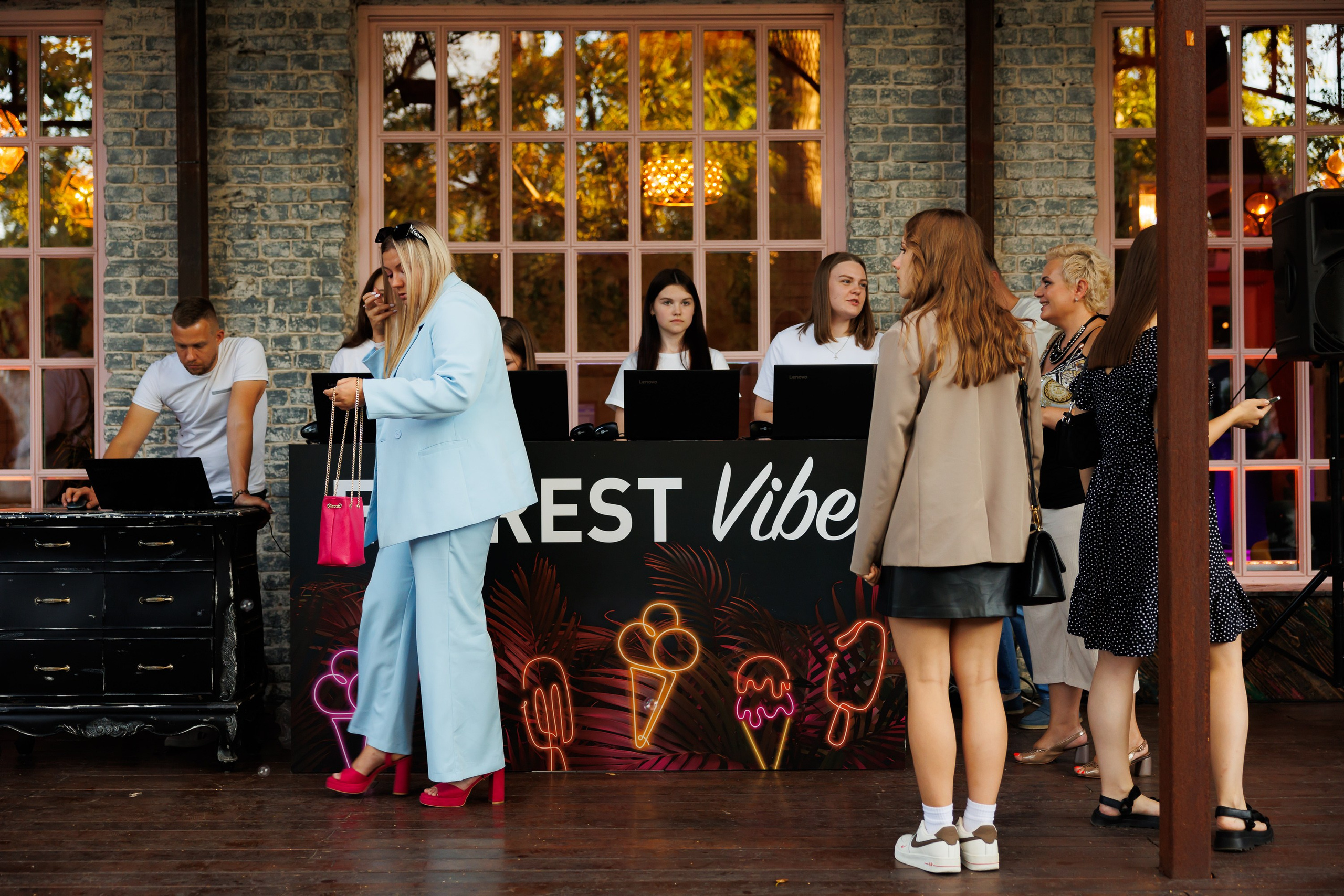 EVEREST VIBE good vibes only 16.08.2023. EVEREST PHOTO REPORT