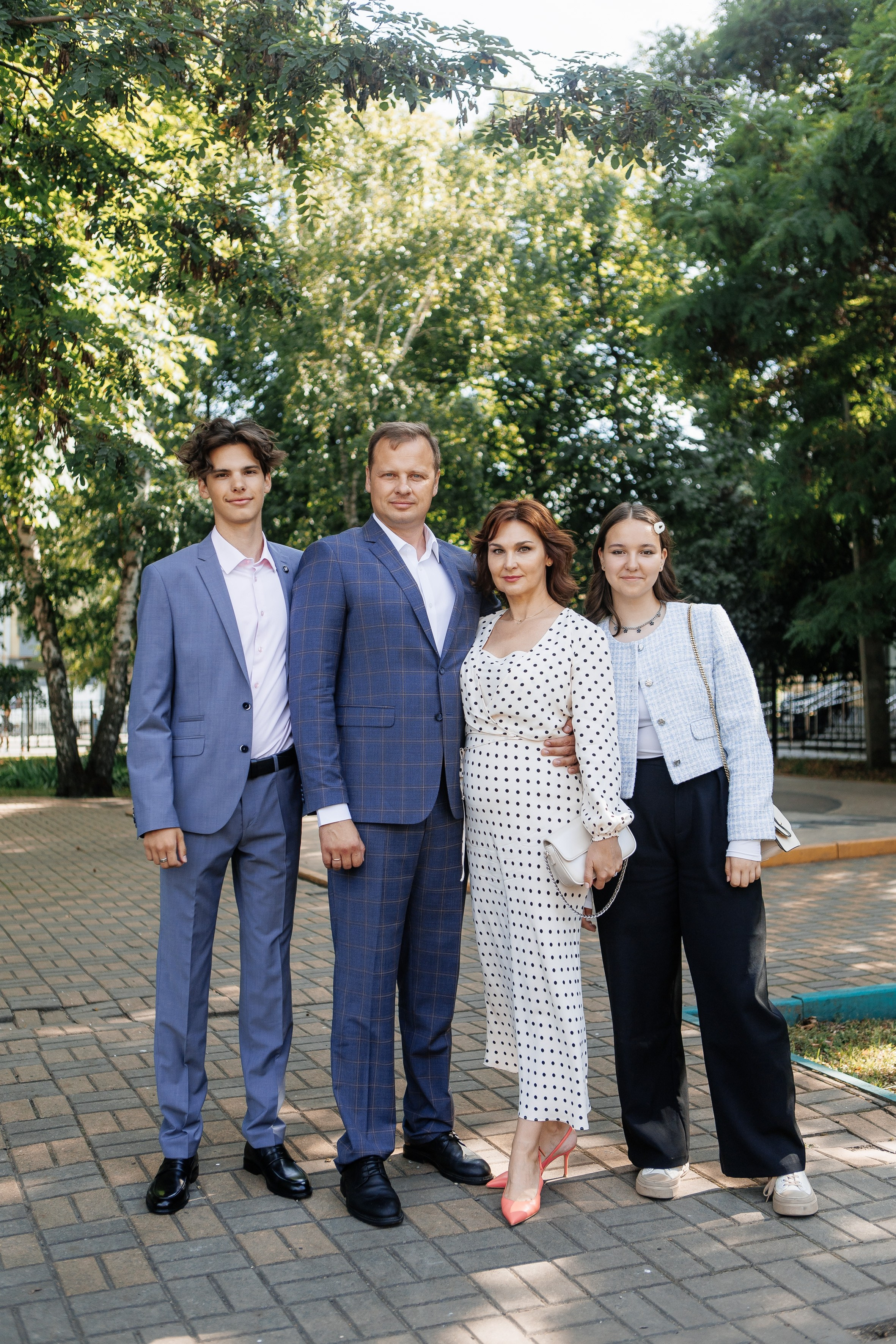 Выпускной Гимназия 12 2024 г. Свадебный и портретный Фотограф в Липецке Дмитрий Котюков