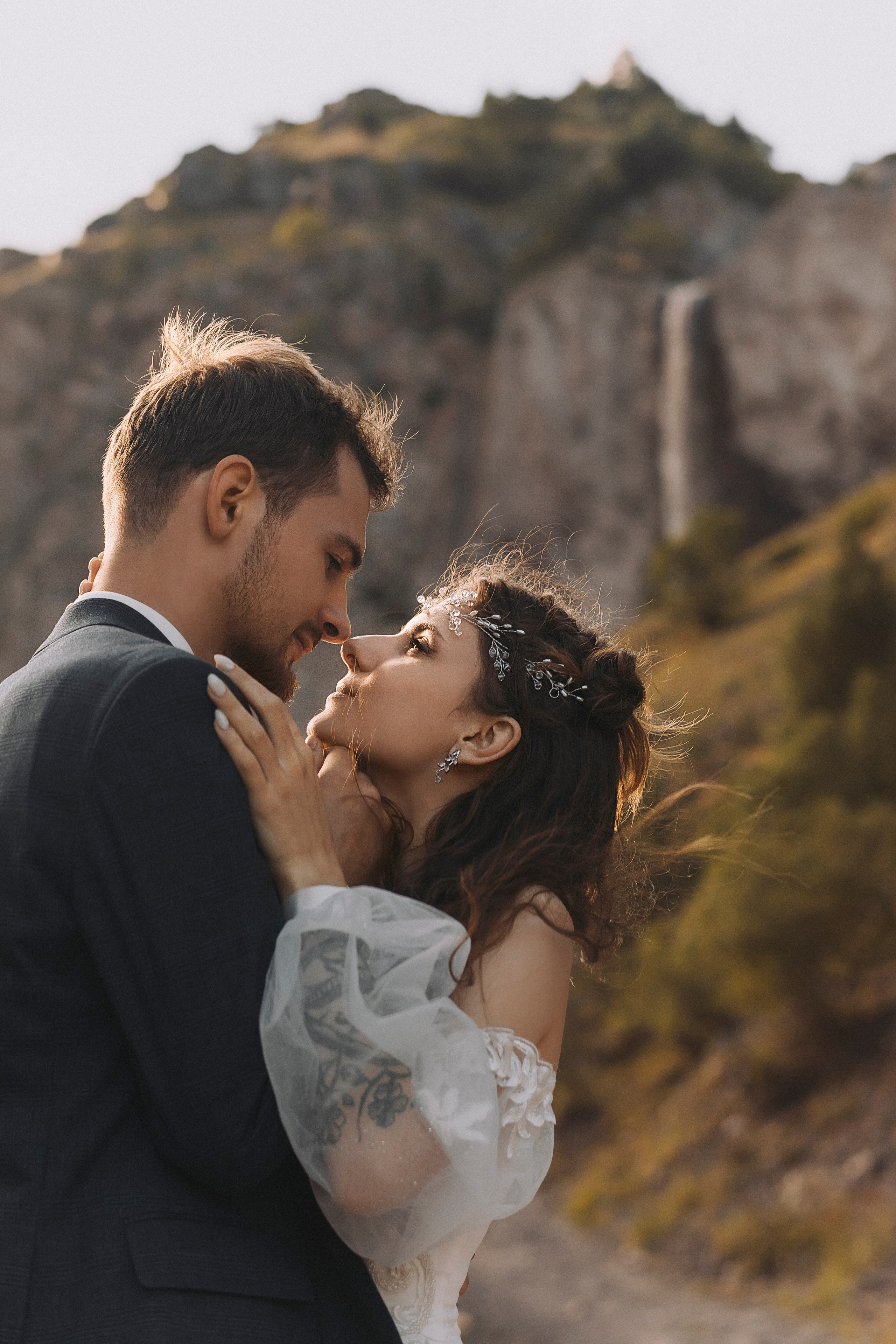 МЕЖДУ НЕБОМ И ЗЕМЛЕЙ. Фотограф Настя Конник | Пятигорск | Эльбрус | Домбай | Архыз | Видеограф КМВ