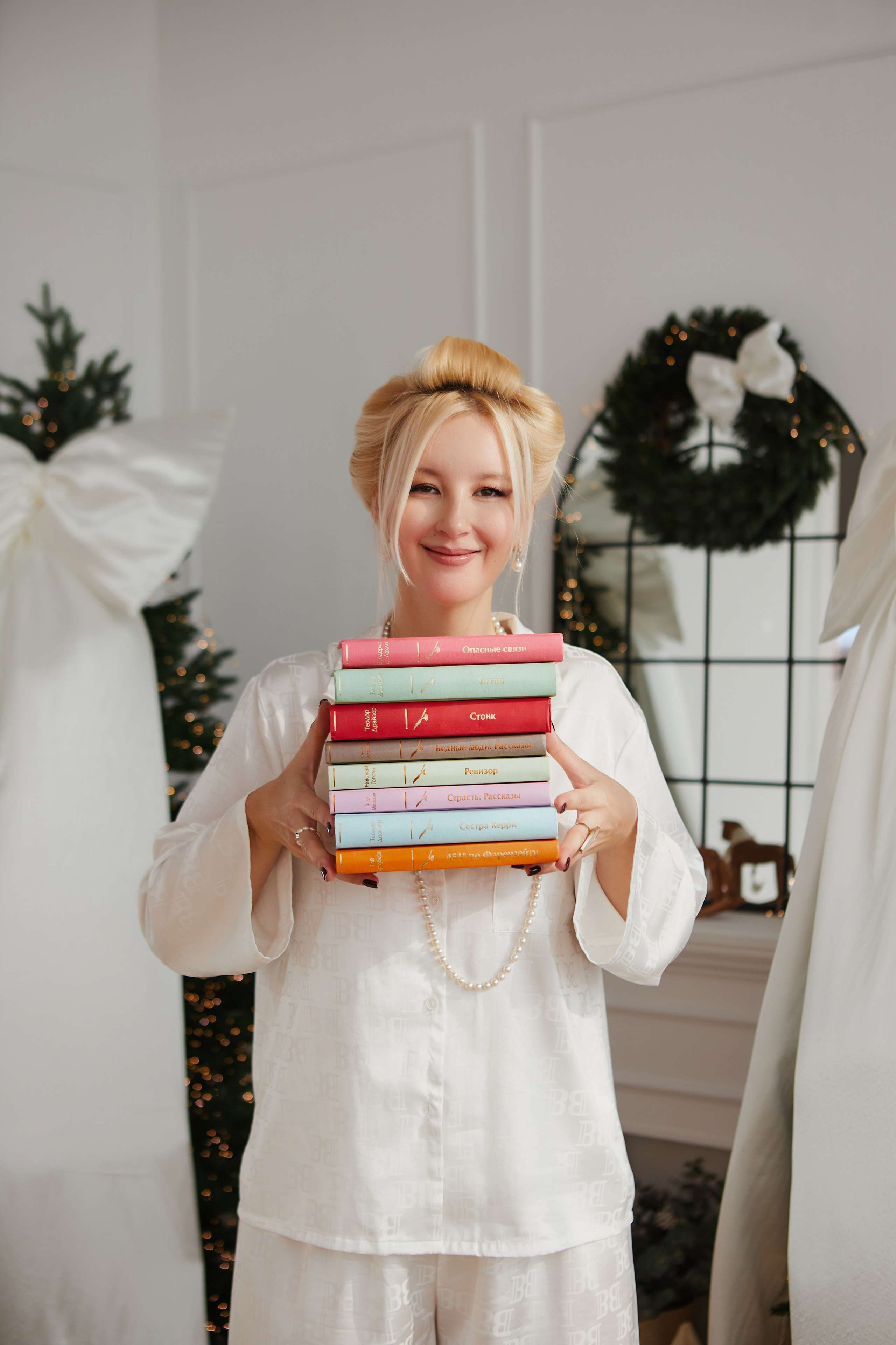 Книжный клуб Онегин Новый год. Свадебный и семейный фотограф в Сочи-Красной поляне Ларионова Анна