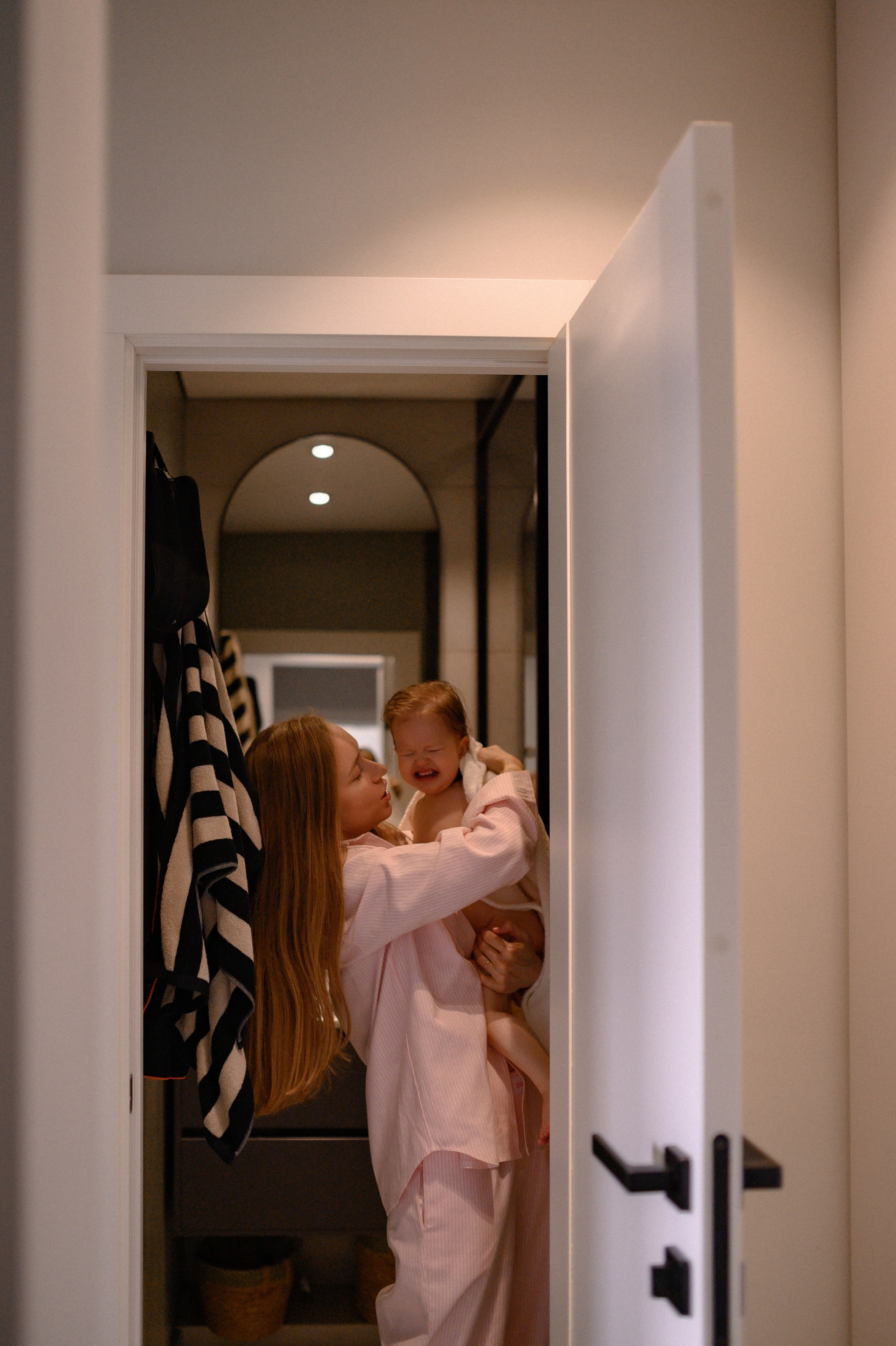 Даша и Варя дома. Семейный и свадебный lifestyle-фотограф в Москве Мария Петрова