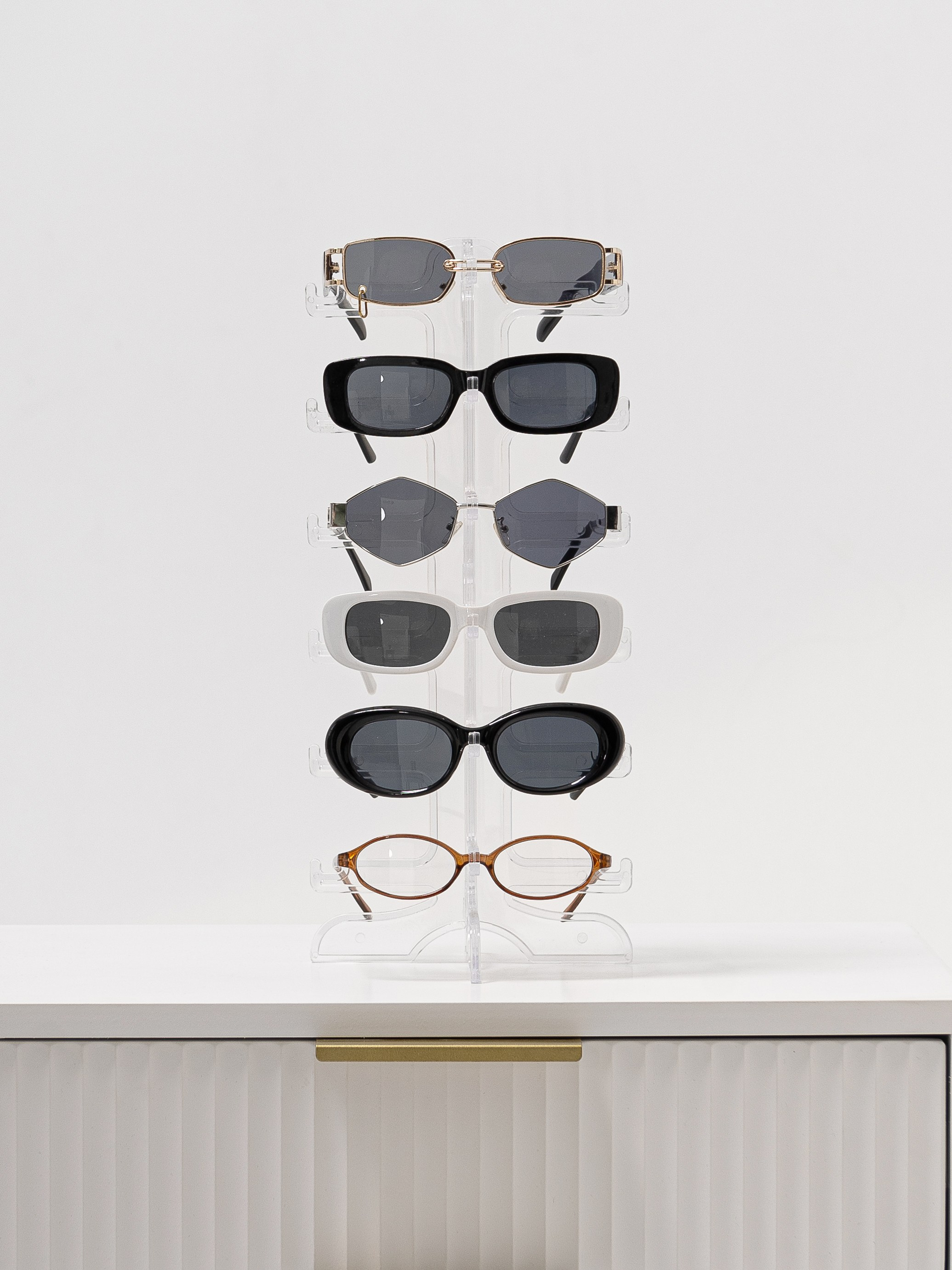 Аренда фотостудия с циклорамой в Сочи — FASHIONprod, 1000 ₽/час. Стрит съемки для маркетплейсов в Сочи | ИИ контент | fashionprod