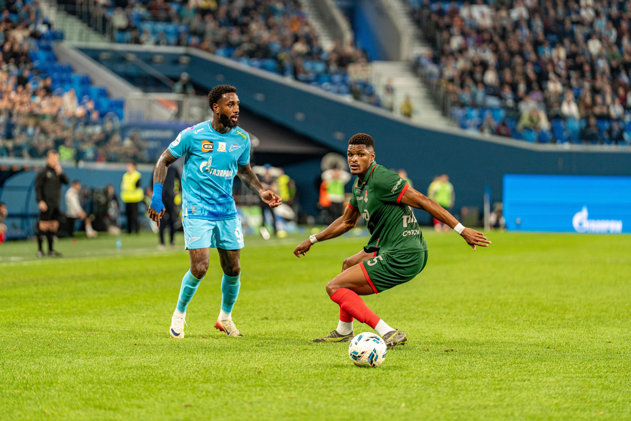 Зенит — Локомотив: фотогалерея 14-го тура РПЛ на Газпром Арене | Антон Гауф. Спортивный фотограф в Санкт-Петербурге | Антон Гауф