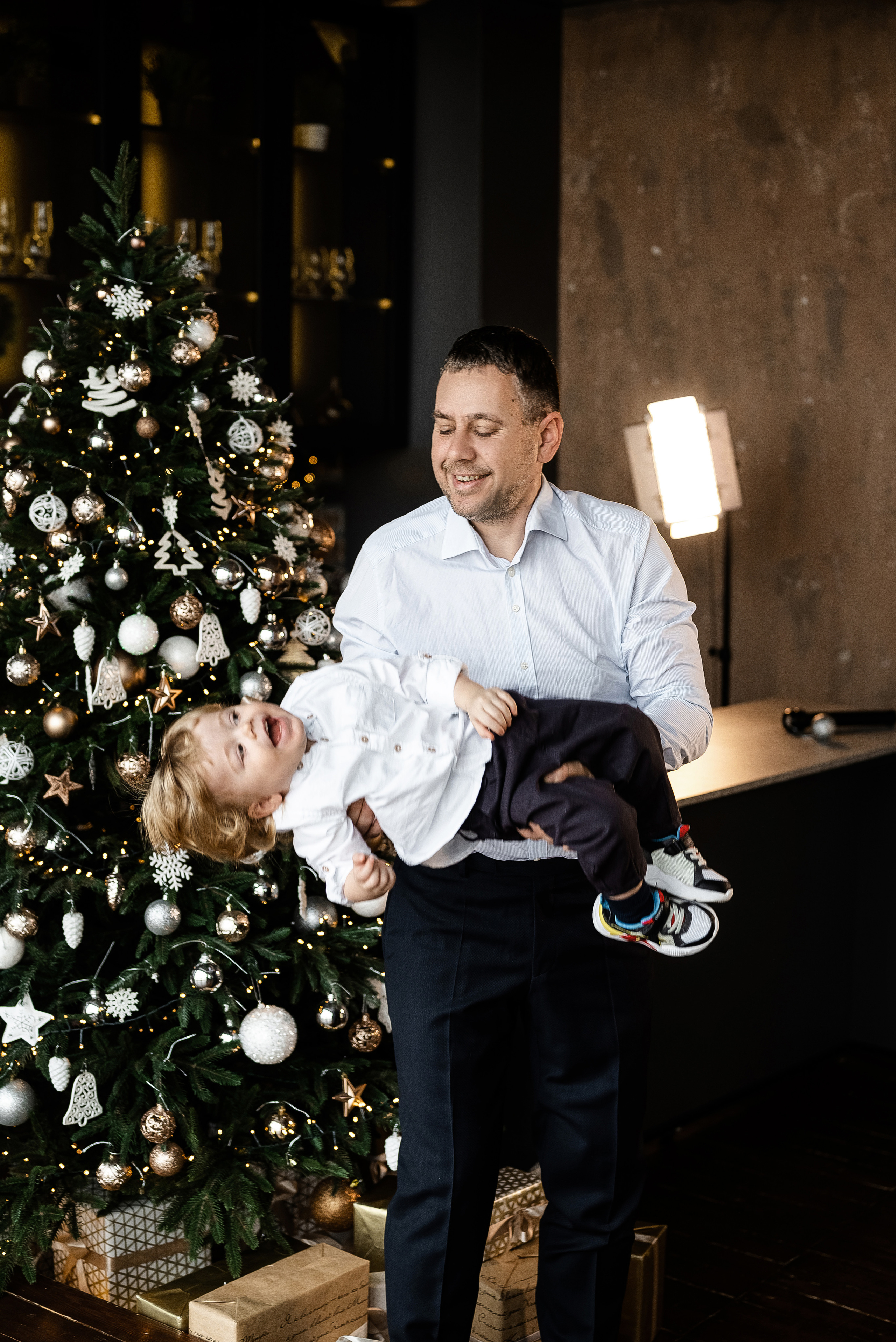 Новогодняя фотосессия семьи Саши. Свадебный и портретный фотограф в Минске Наташа Каракулова