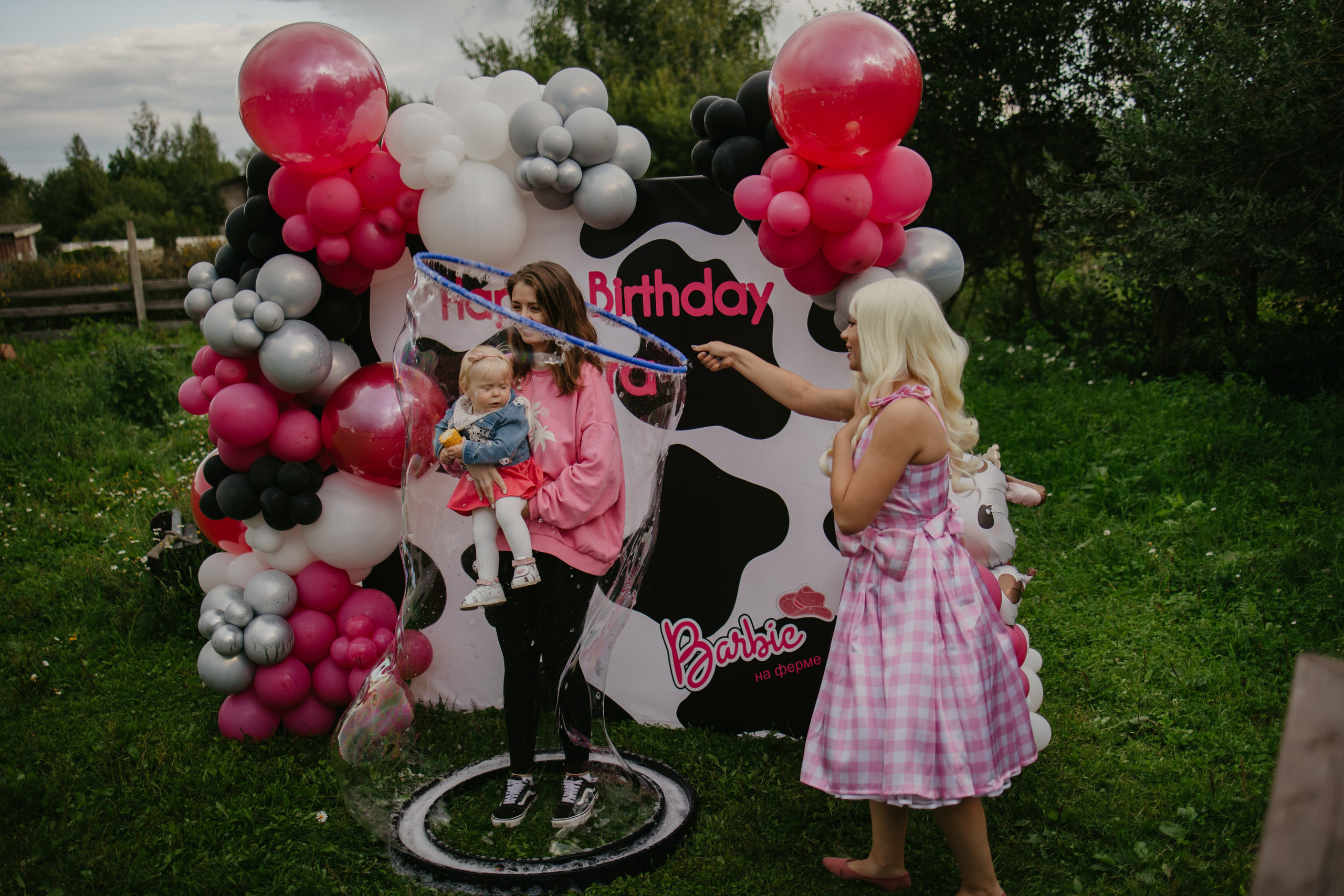 Лера 2 годика. Репортажный и портретный фотограф в Санктпетербурге. Видиосъемка мероприятий в Санкт-Петербурге