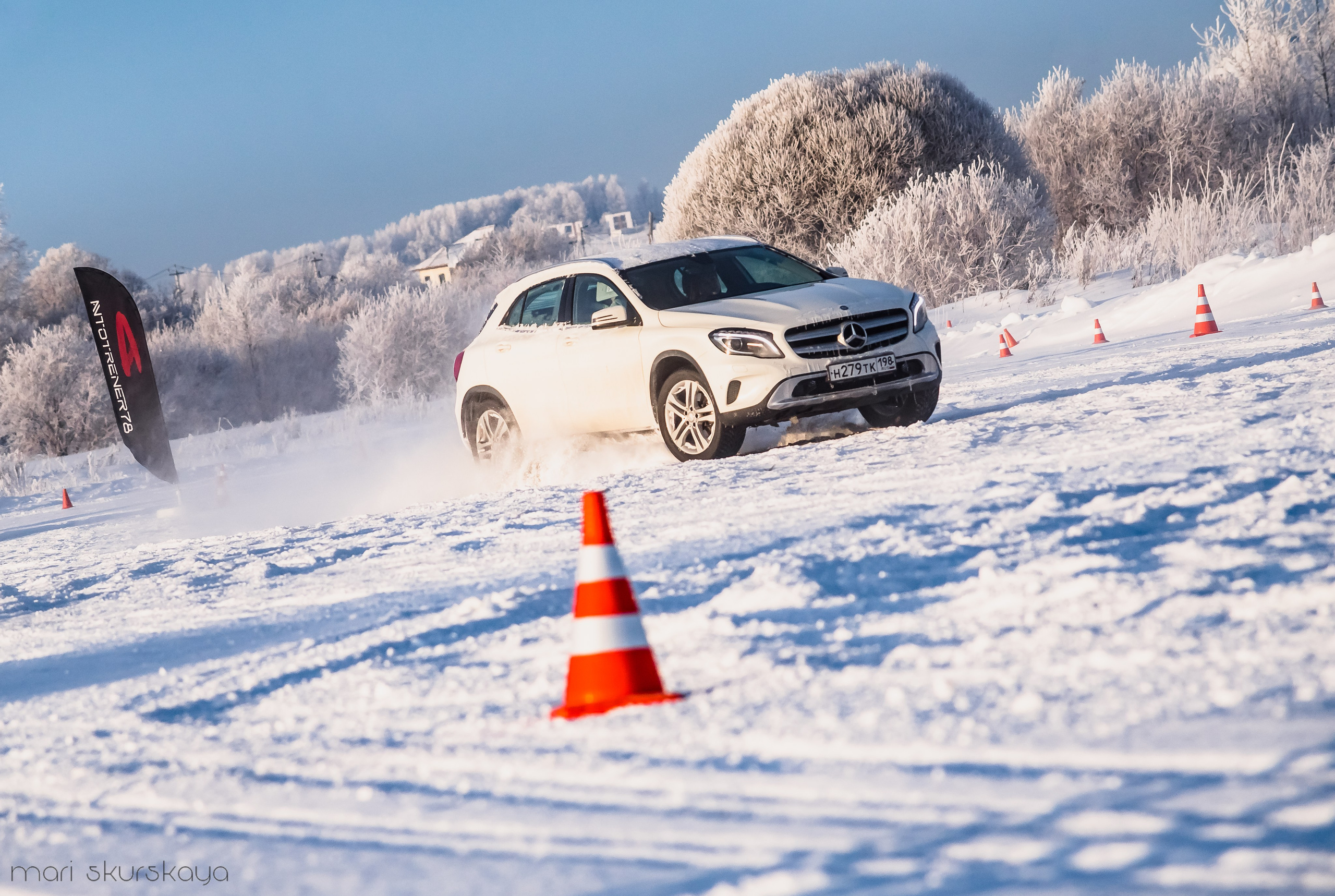 Контраварийная практика вождения автомобиля. Мотофотограф в Санкт-Петербурге Мария Скурская
