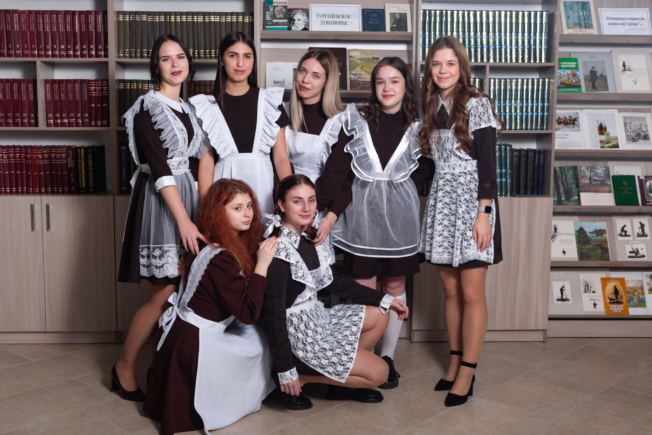 Съемка в библиотеке для 11 класса #1. Профессиональный фотограф в Мценске и Орловской области