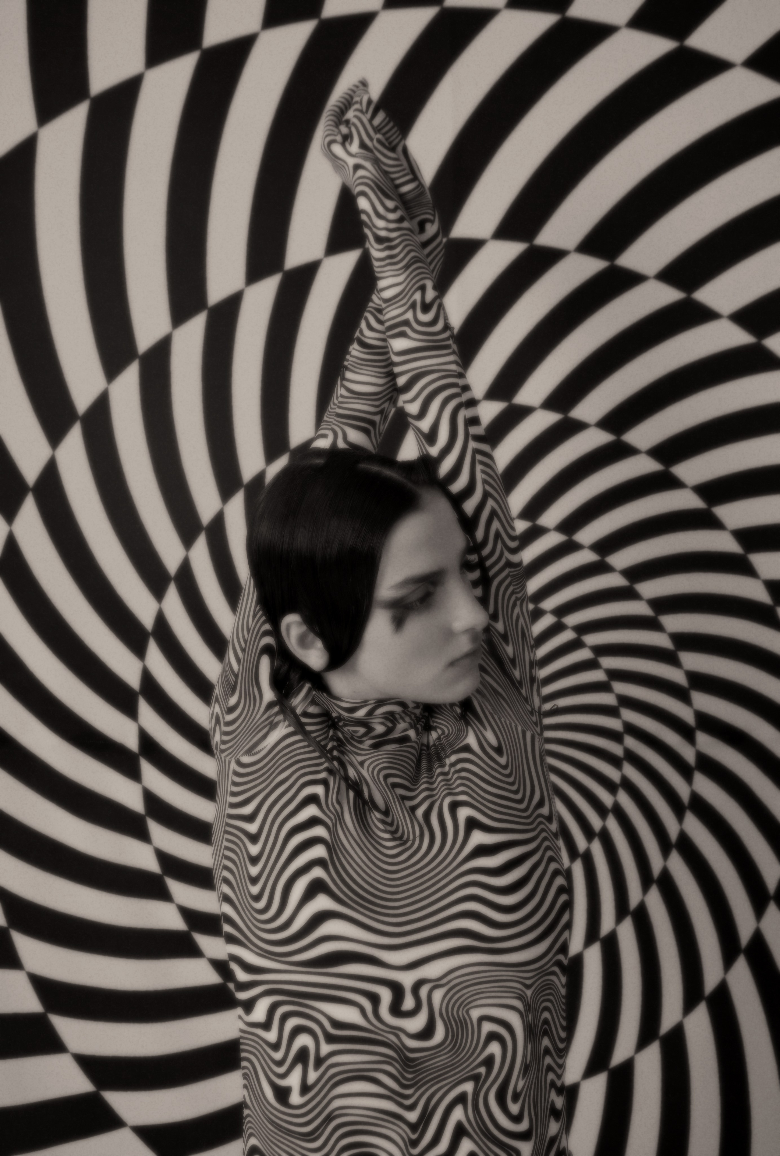 Badlon magazine: Hypnosis. WORKS