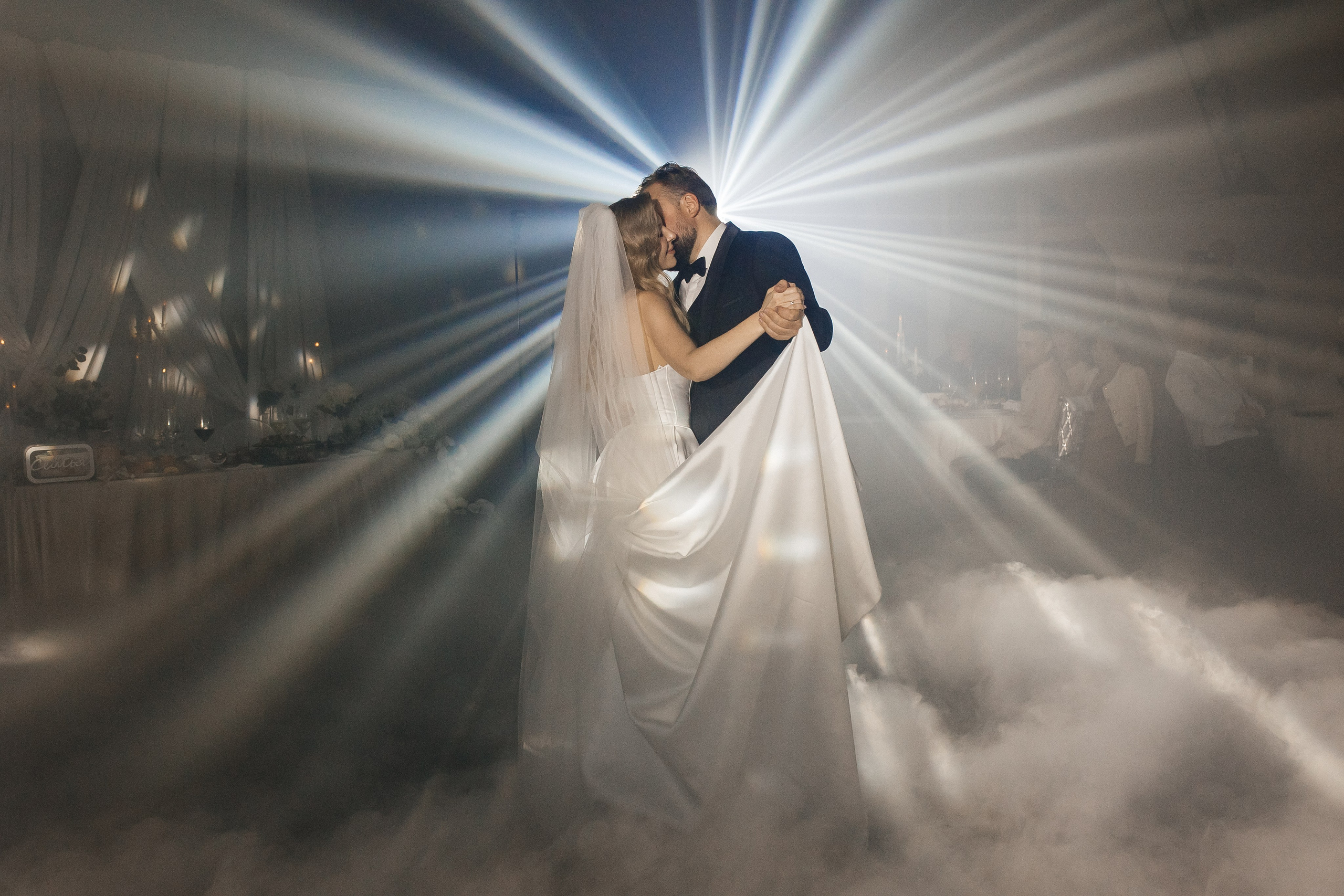 Илья и Инна 2025 Небо. Свадебный и портретный фотограф Алина Иванова. Екатеринбург-Москва