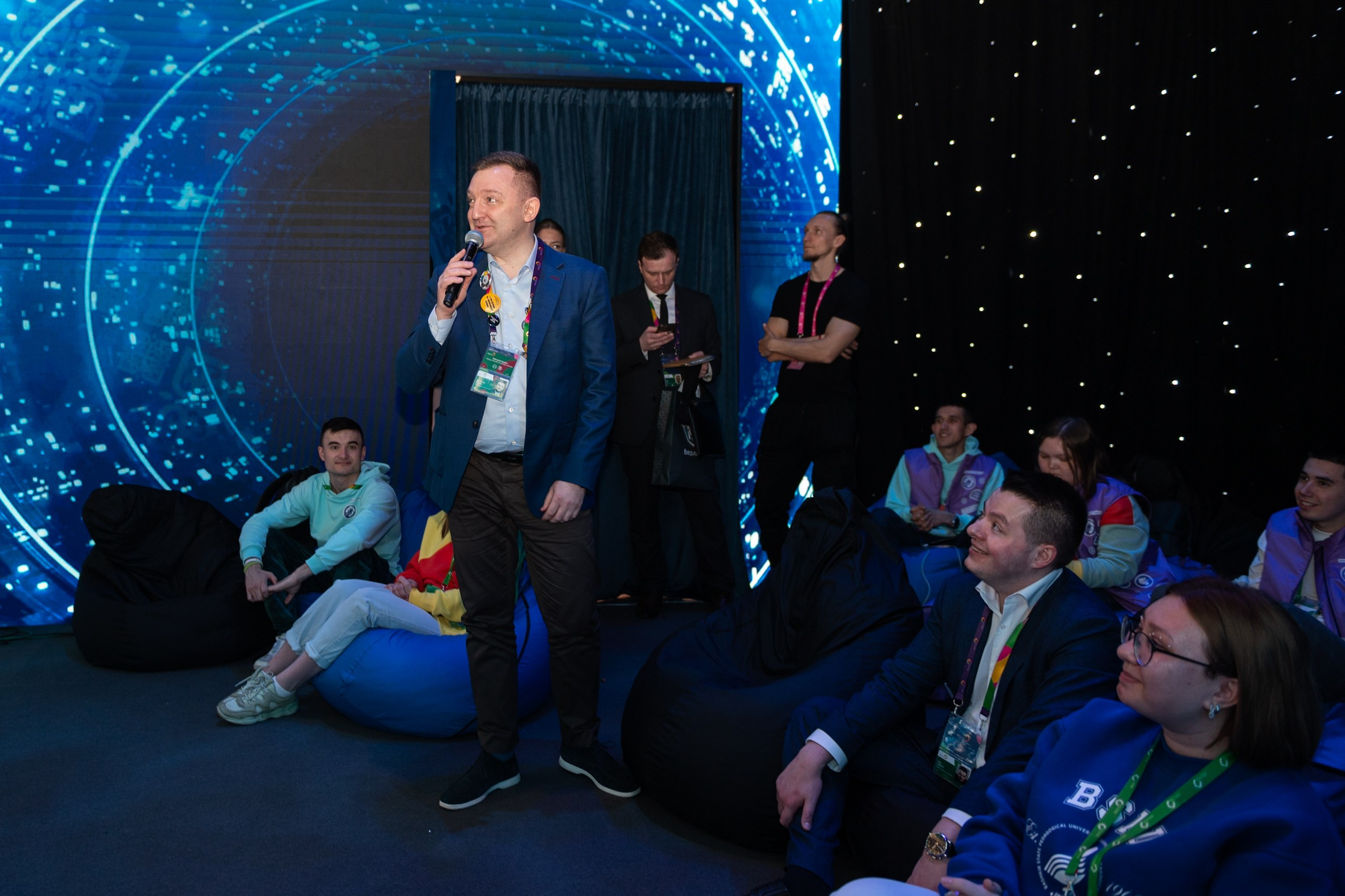 Всемирный фестиваль молодежи 2024. Свадебный и семейный фотограф София Невская