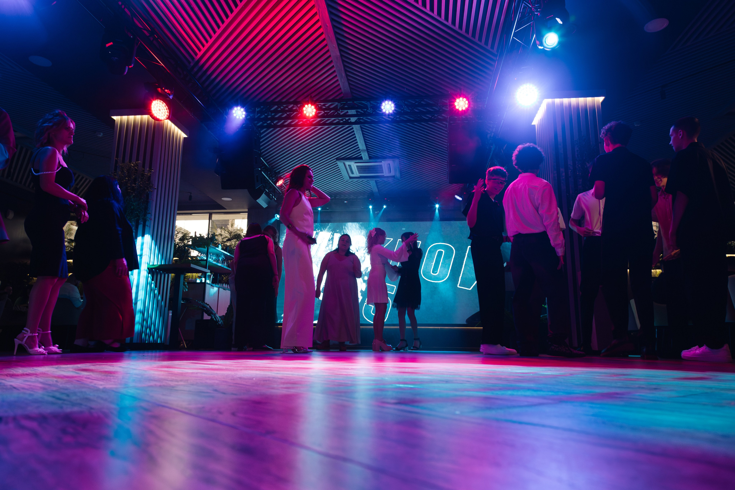 Выпускной 9В класса 2025. Артур Иликчян — Wedding & Event фотограф в Краснодаре