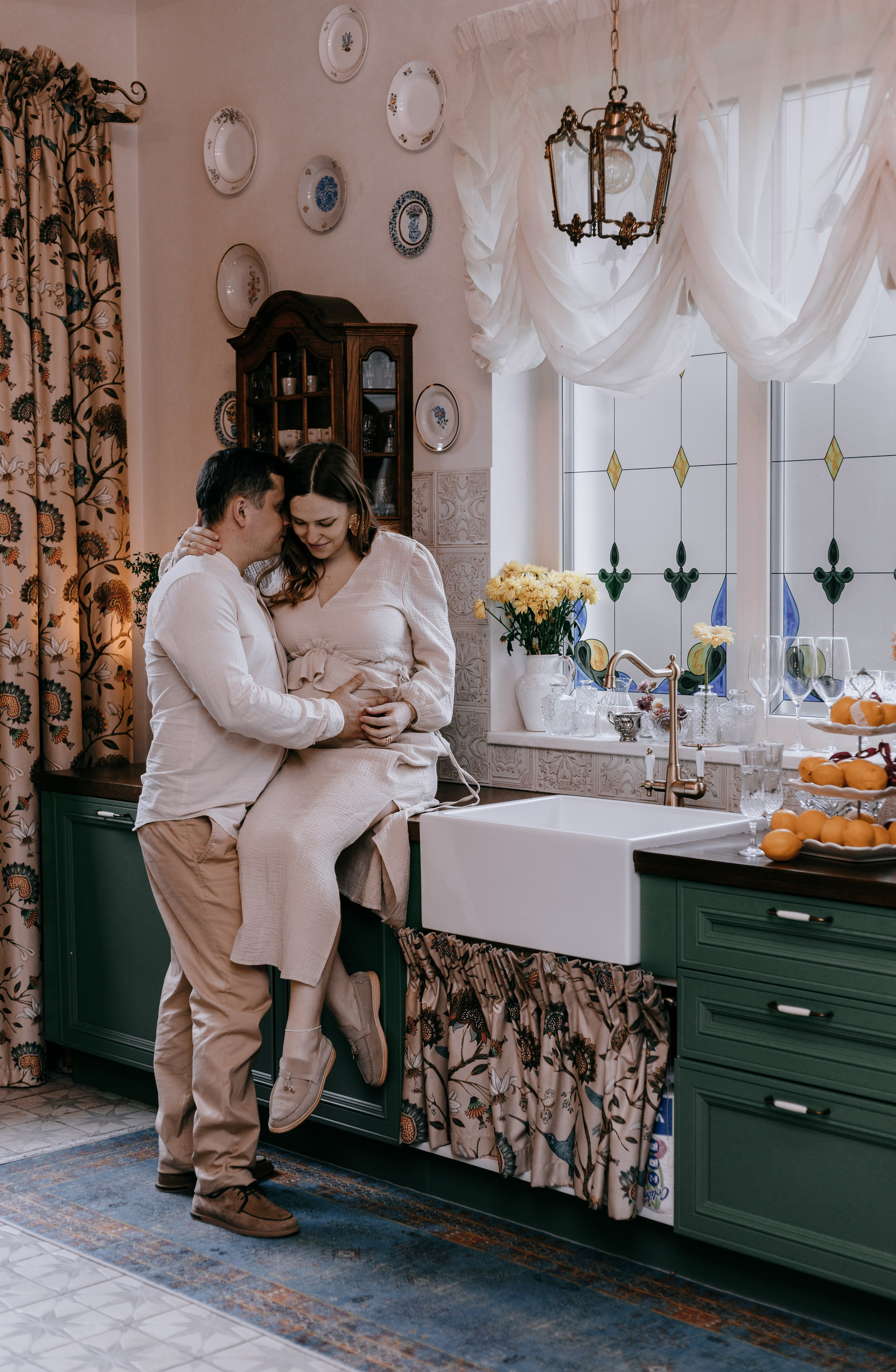 На фото уже трое…. Свадебный и репортажный фотограф рилсмейкер Москва Сочи Виктория Славнова