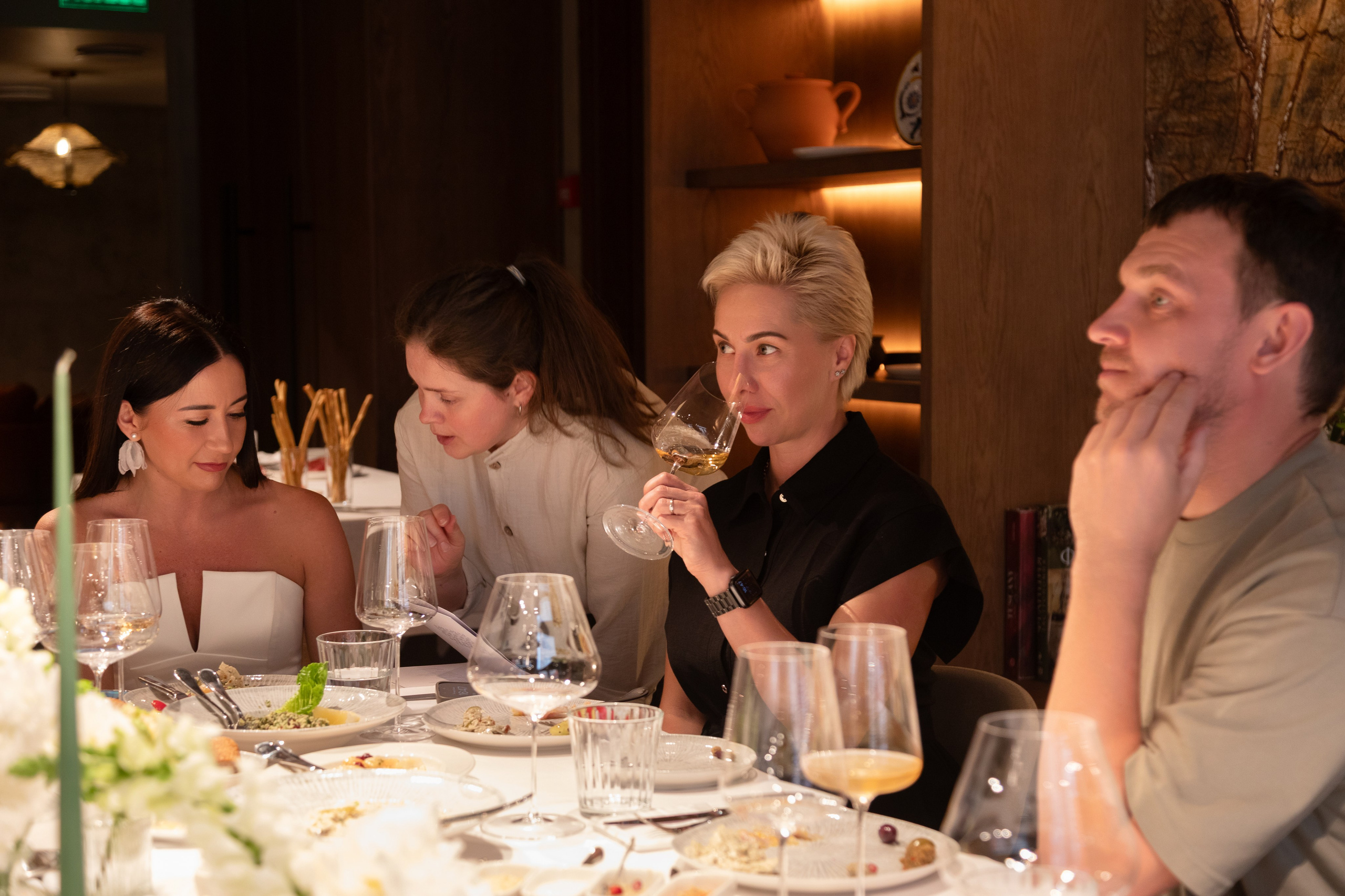 KIRA restaurant. Главная