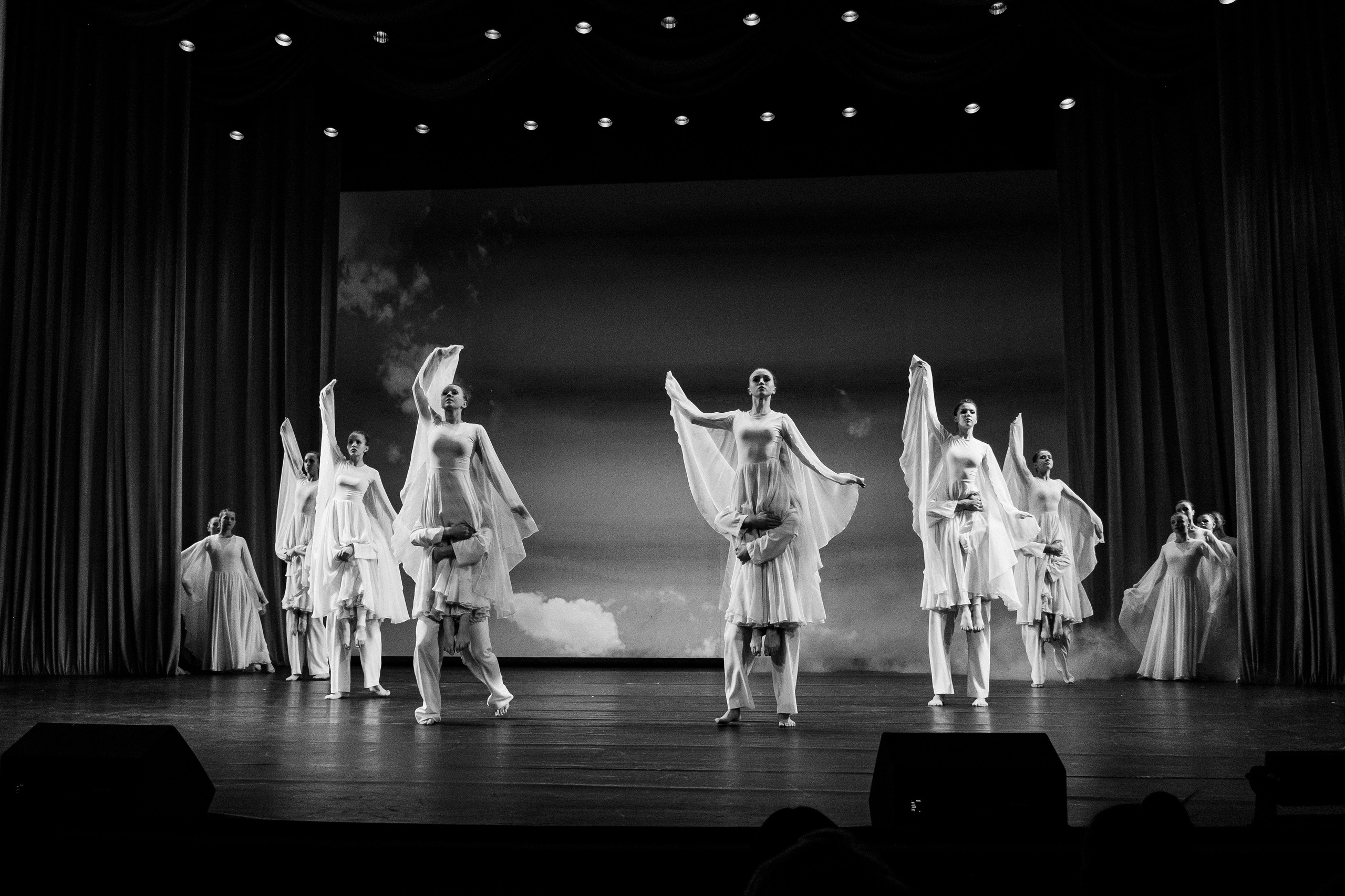 Танцевальный концерт. Фотограф в Иркутске Анна Мирошникова