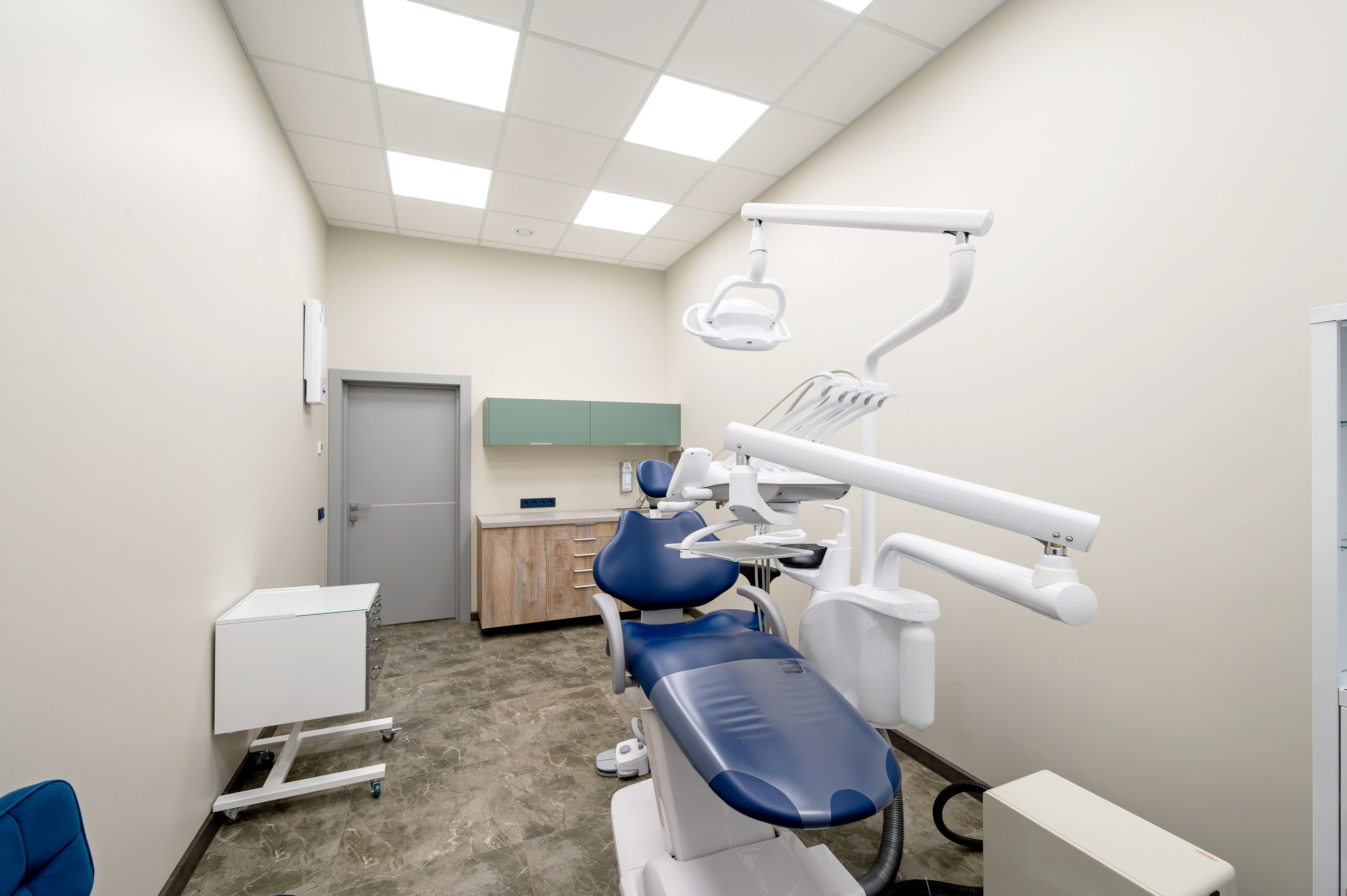 Стоматология Арктика. Интерьерный фотограф. Фото- видеосъемка недвижимости Санкт-Петербург