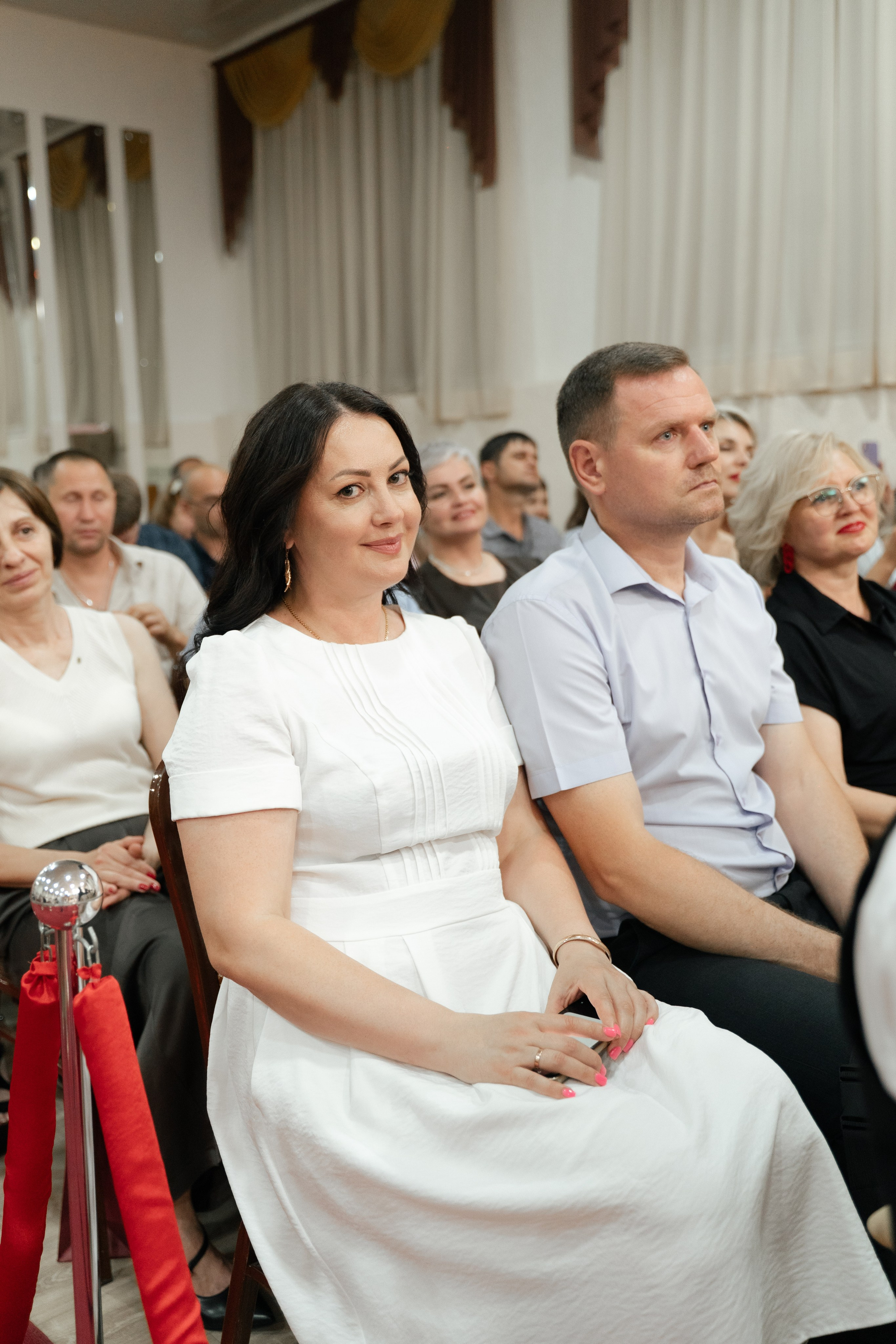 40 Школа 11 класс вручение аттестатов. Выпускные альбомы Натальи Бутко: Новороссийск, Анапа, Геленджик