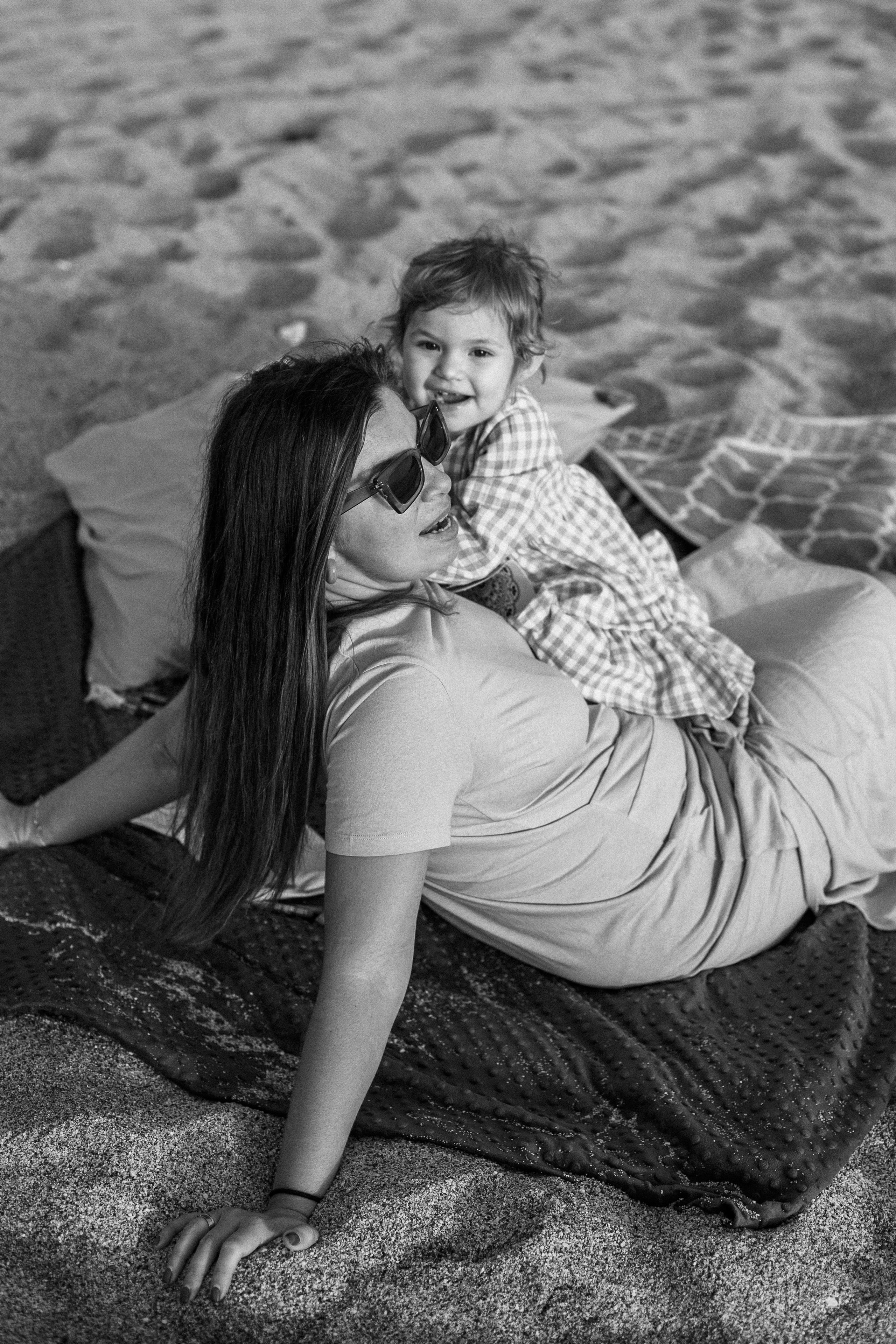 Даша, Алина и Аланья. Fotograf u Crnoj Gori-porodično fotografisanje sa djecom, lovestory, nekretnine