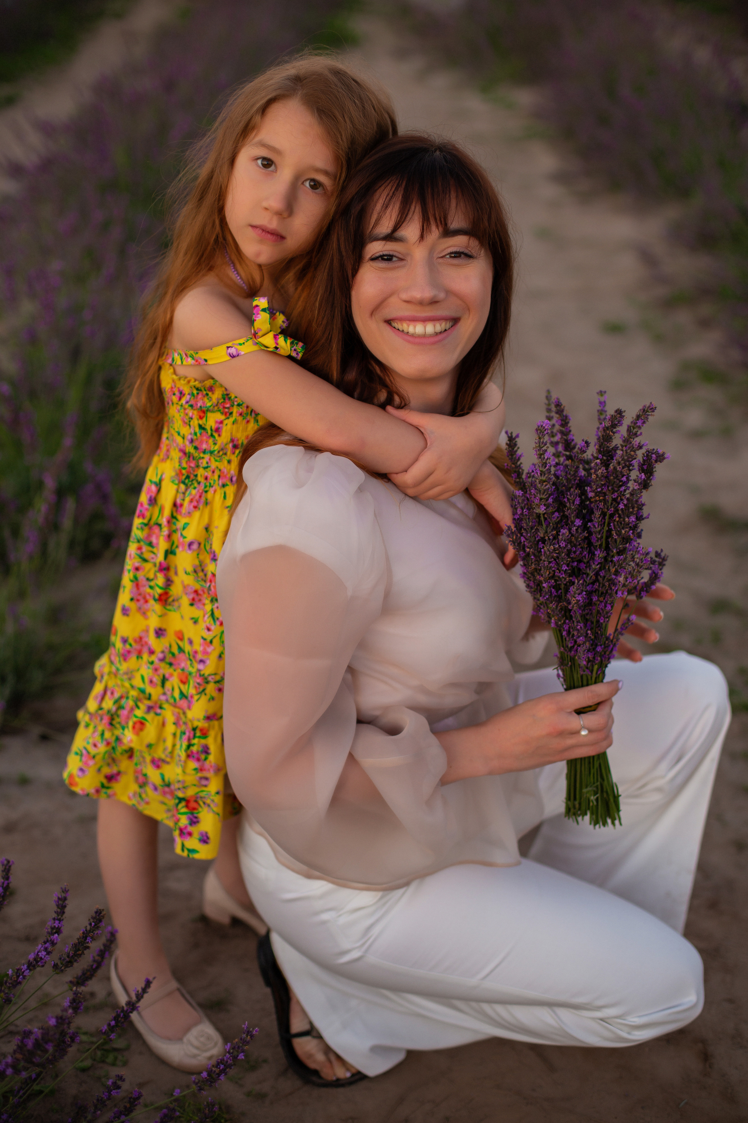 Лавандовый закат. Fotograf u Crnoj Gori-porodično fotografisanje sa djecom, lovestory, nekretnine