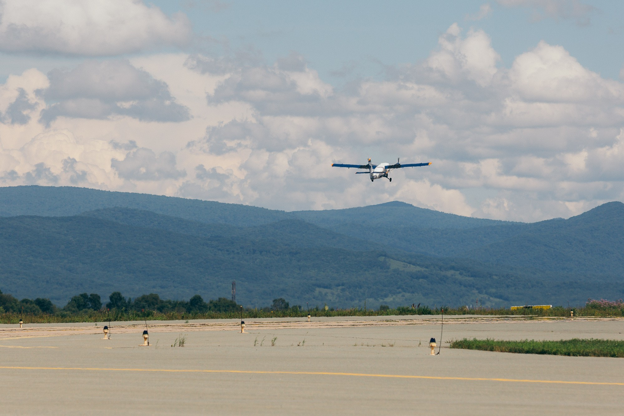 Авиаспоттинг в аэропорту Владивостока. Wedding and family photographer in Vladivostok Anton Blokhin