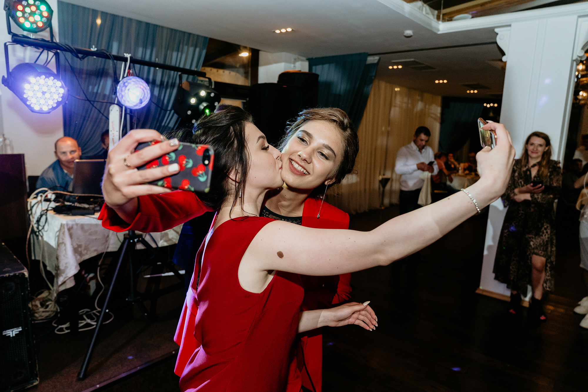 ШКОЛЬНЫЙ ВЫПУСКНОЙ 2019. Фотограф во Владивостоке Антон Блохин