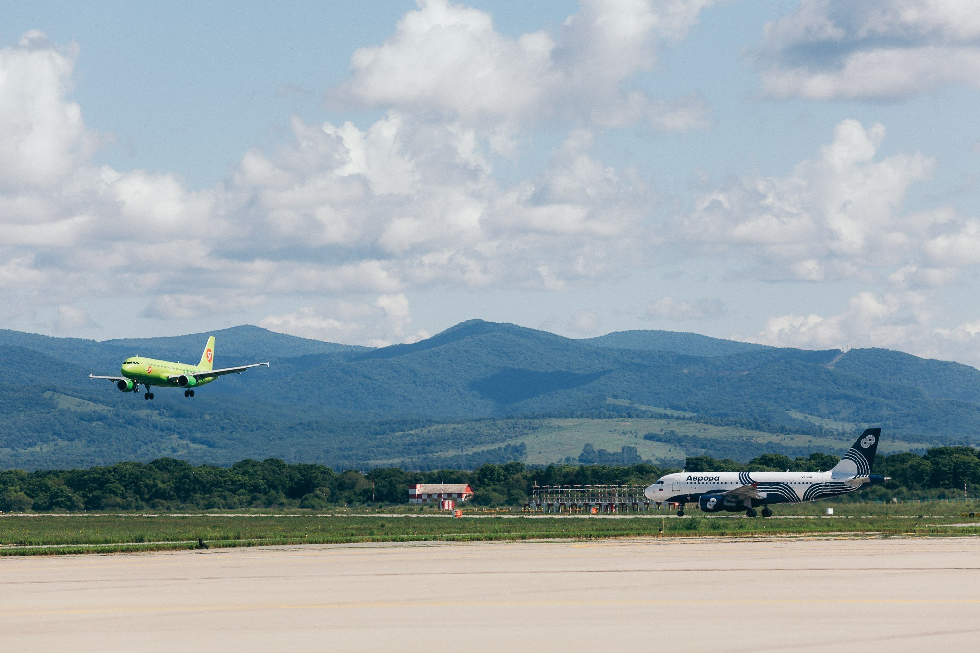 Авиаспоттинг в аэропорту Владивостока. Wedding and family photographer in Vladivostok Anton Blokhin
