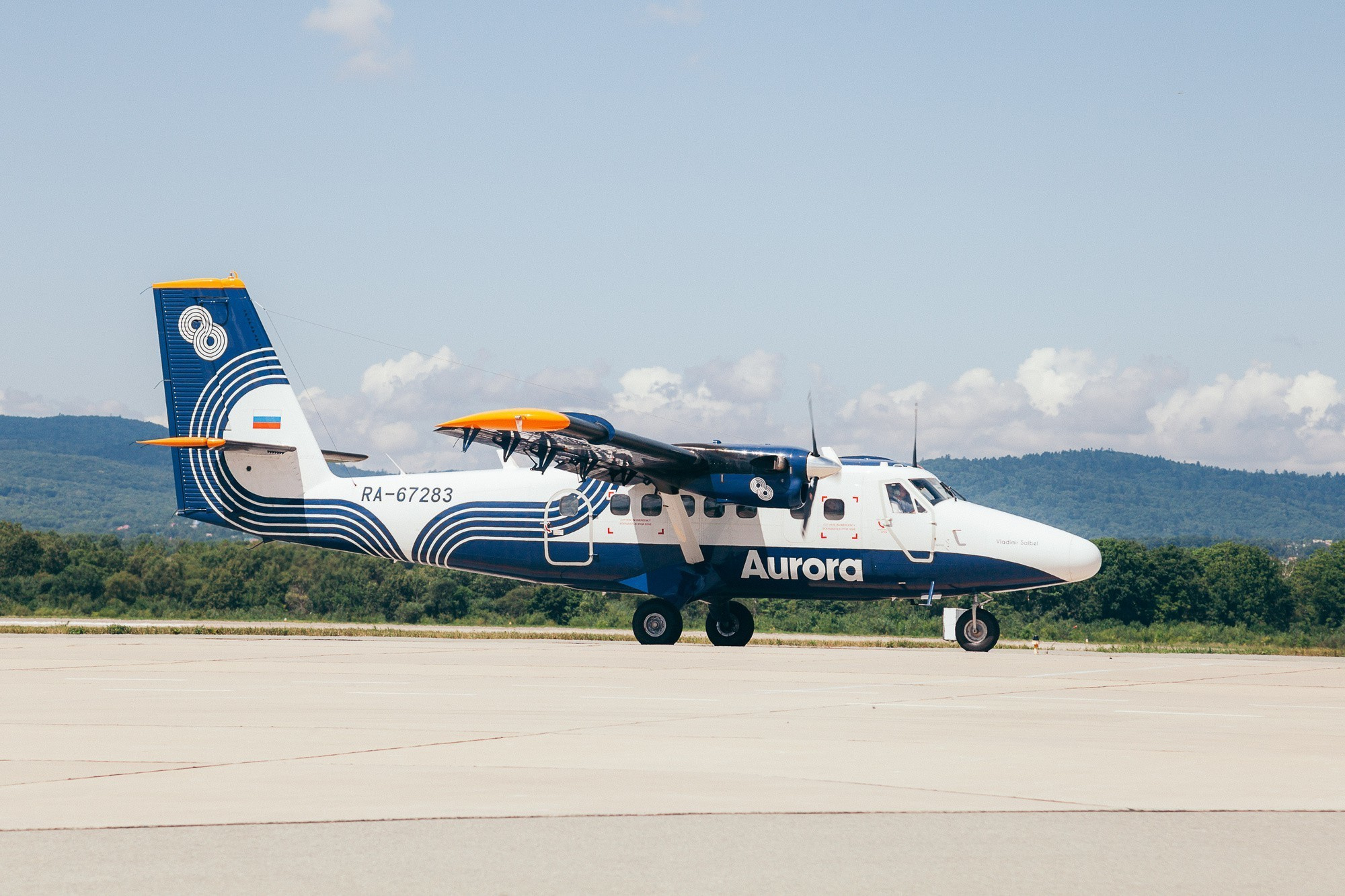 Авиаспоттинг в аэропорту Владивостока. Wedding and family photographer in Vladivostok Anton Blokhin