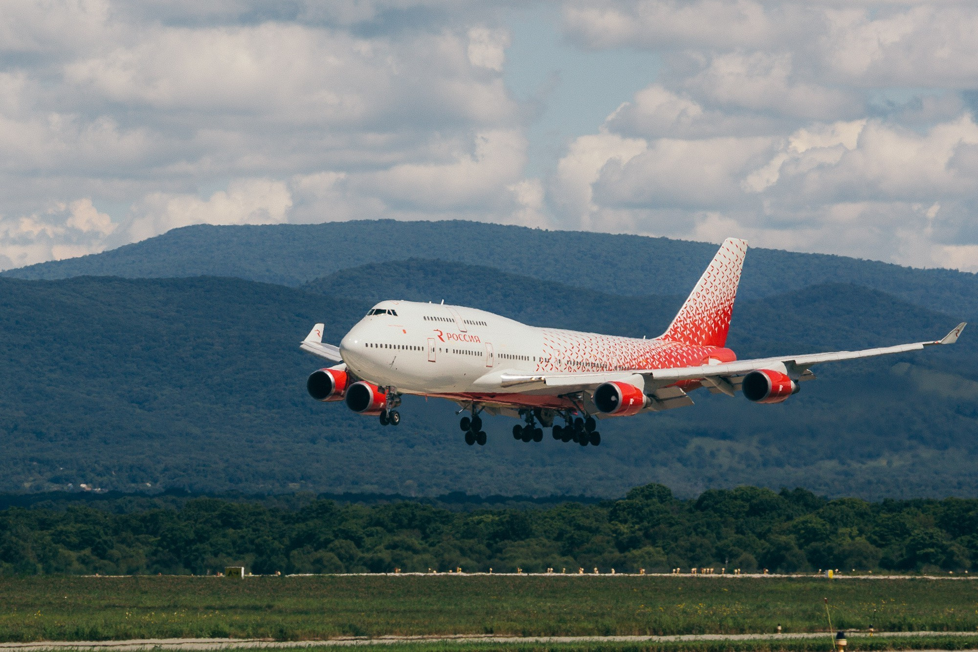 Авиаспоттинг в аэропорту Владивостока. Wedding and family photographer in Vladivostok Anton Blokhin