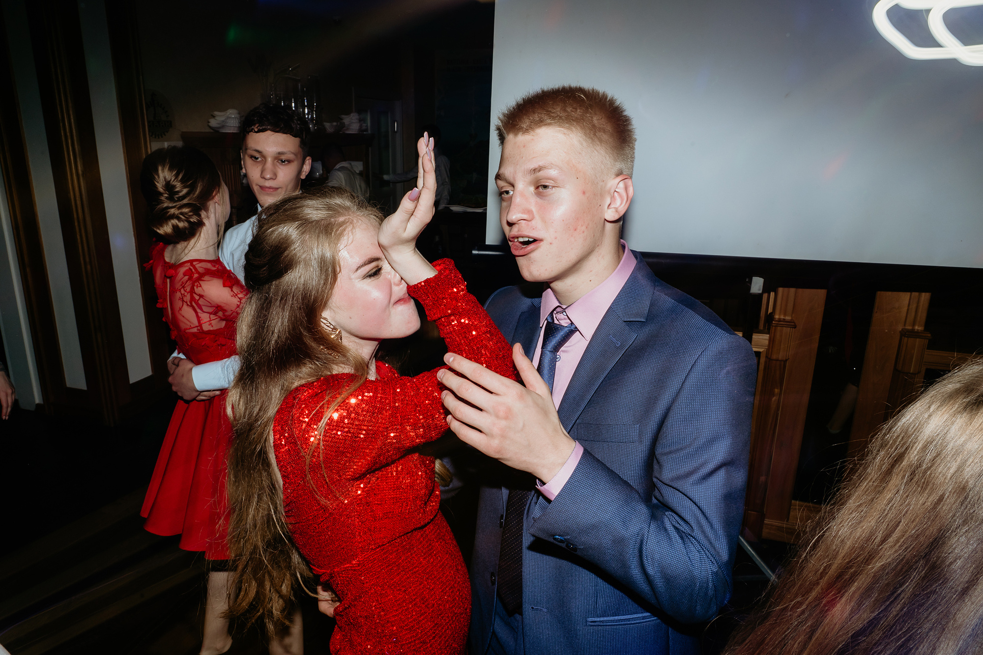 ШКОЛЬНЫЙ ВЫПУСКНОЙ 2019. Фотограф во Владивостоке Антон Блохин