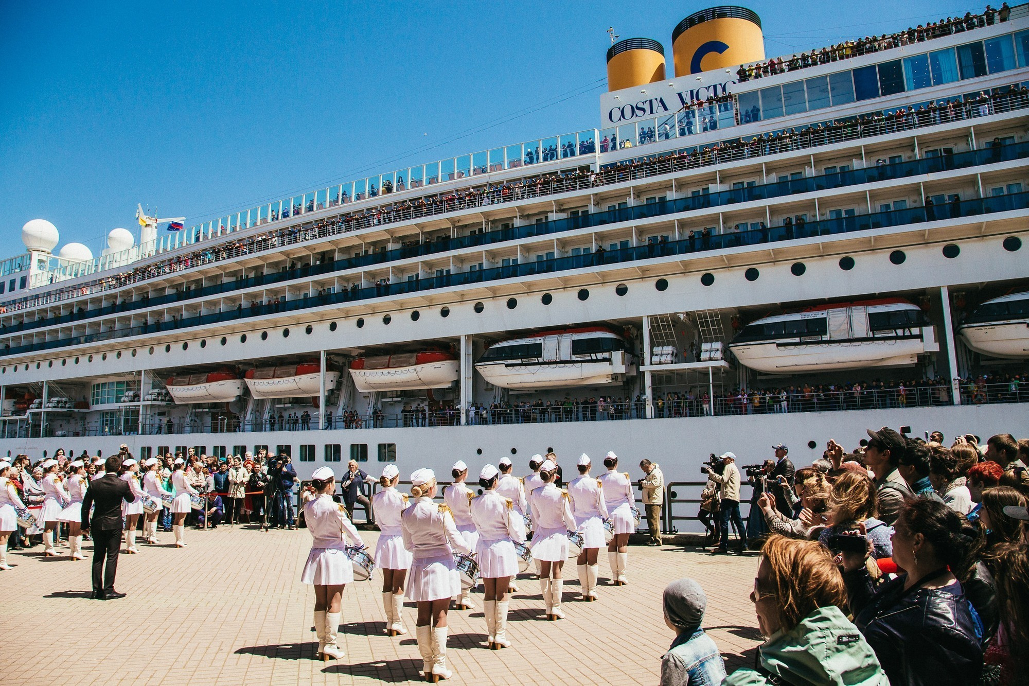Круизный лайнер Costa Victoria во Владивостоке (2.05.17). Фотограф во Владивостоке Антон Блохин